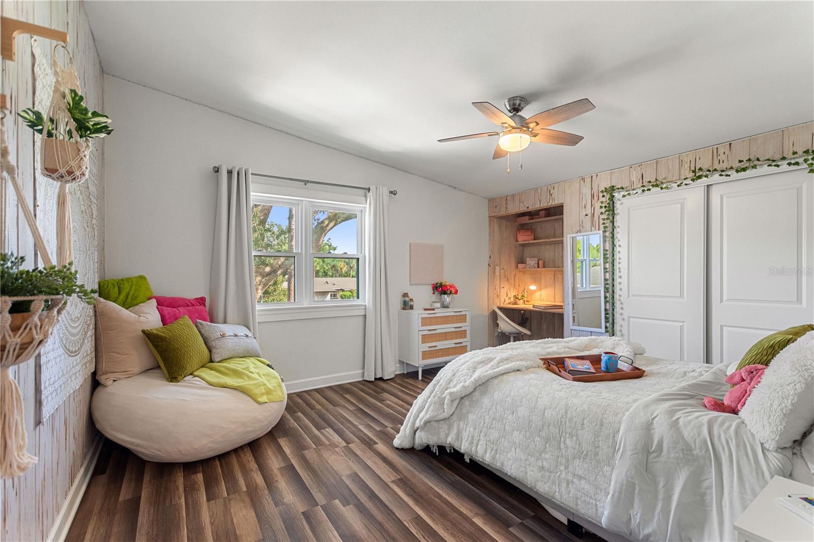 TIMBERLANE SHORES - Residential