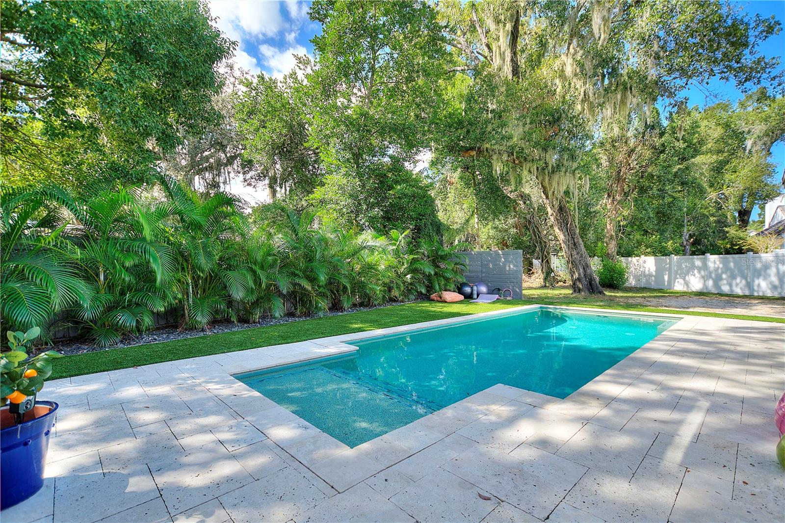 TIMBERLANE SHORES - Residential