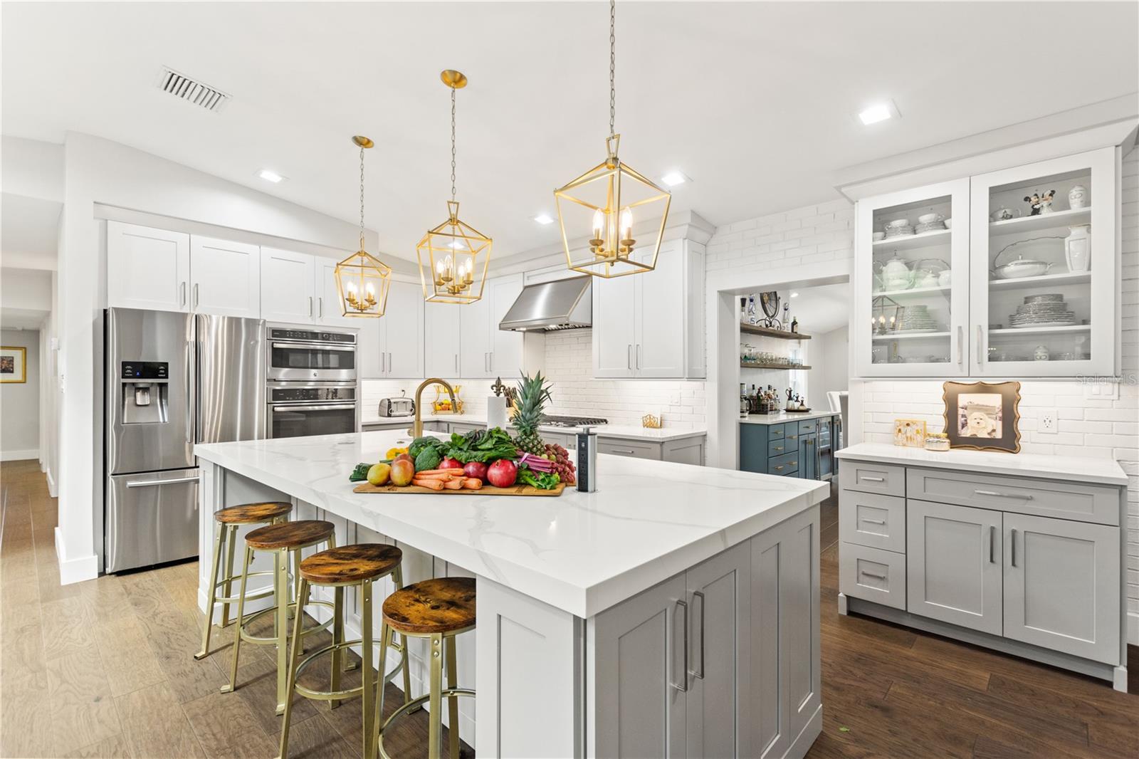 TIMBERLANE SHORES - Residential