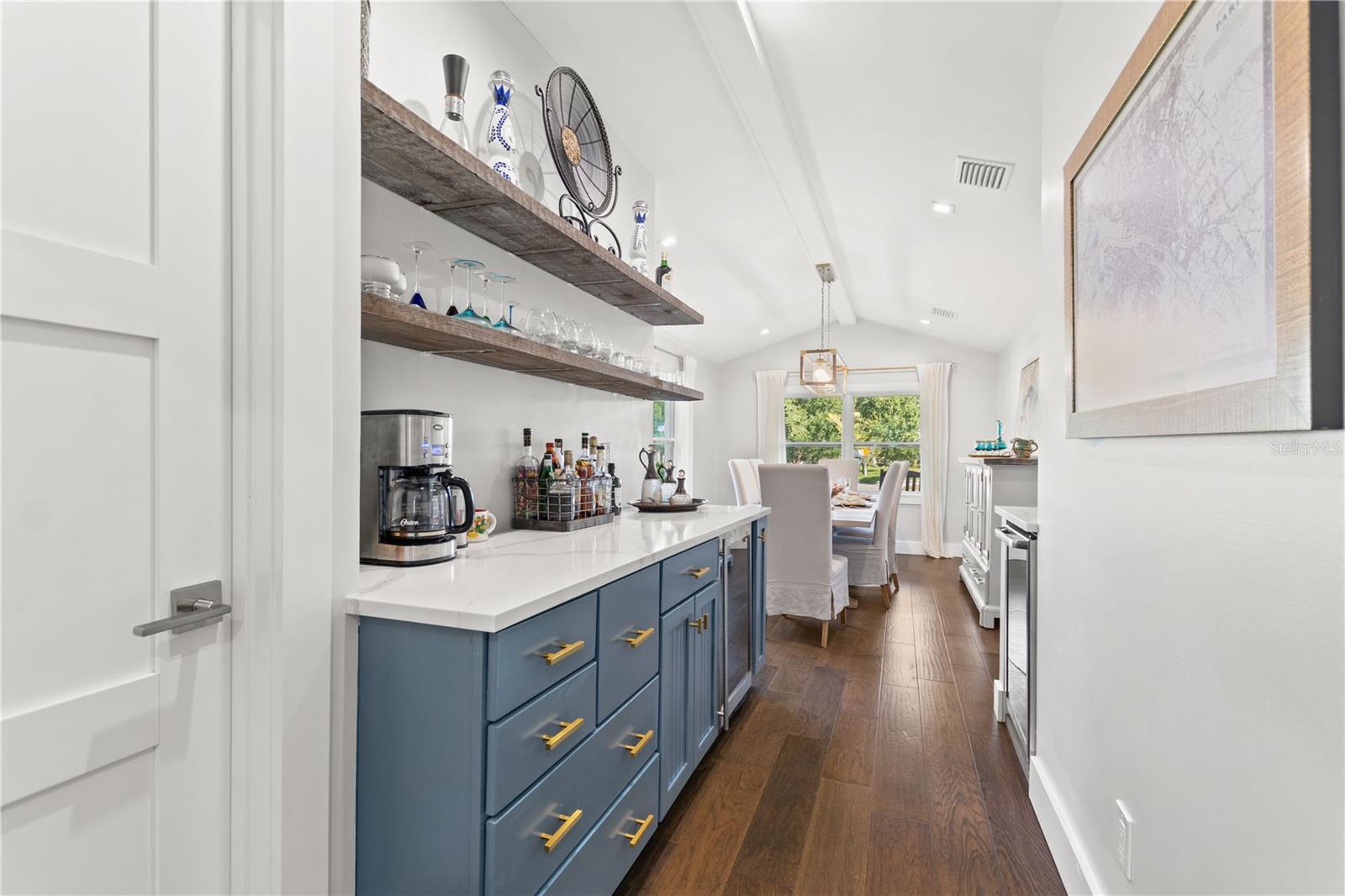 TIMBERLANE SHORES - Residential