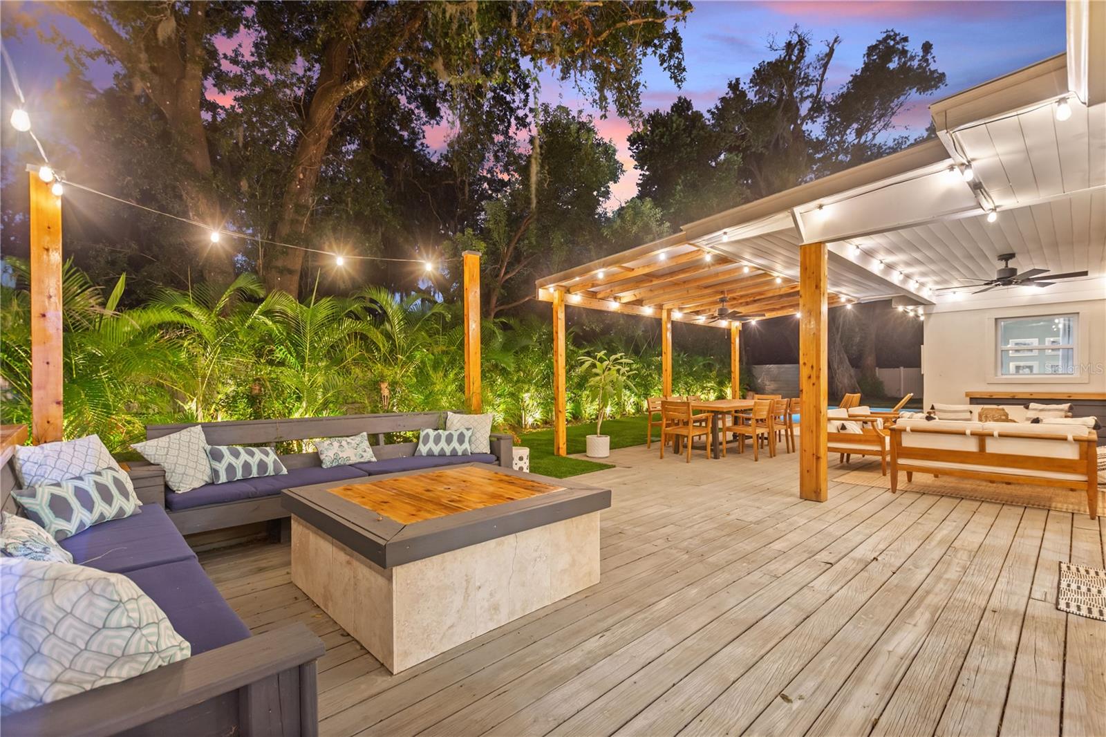 TIMBERLANE SHORES - Residential