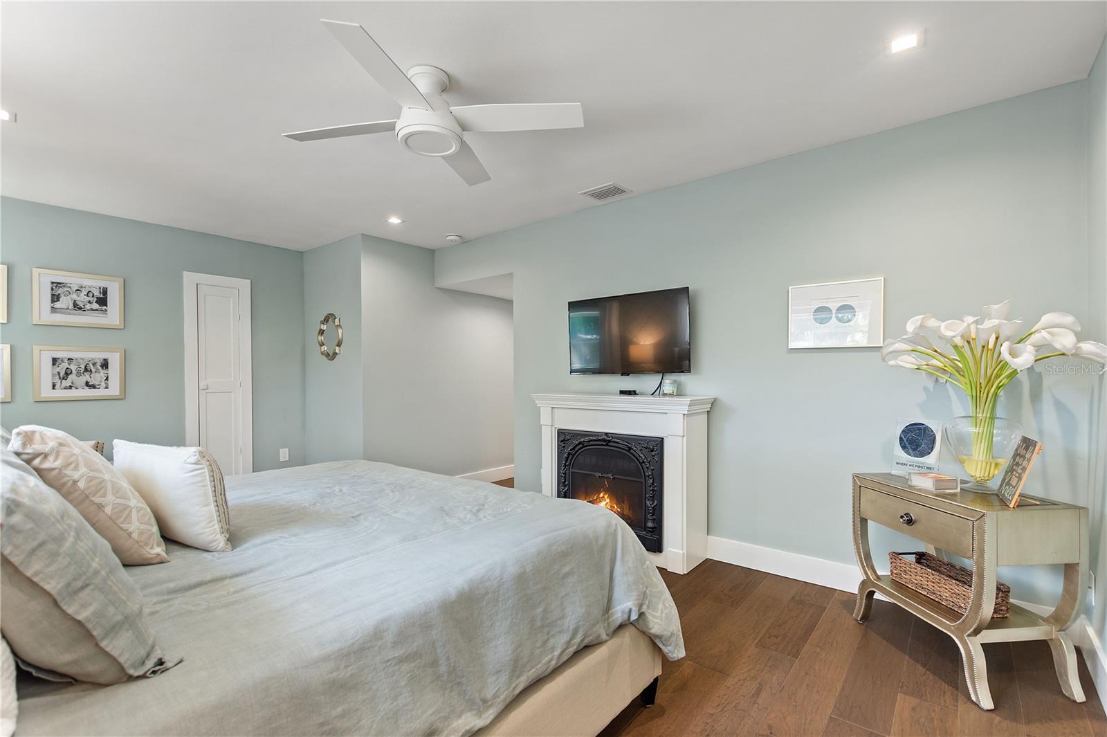 TIMBERLANE SHORES - Residential