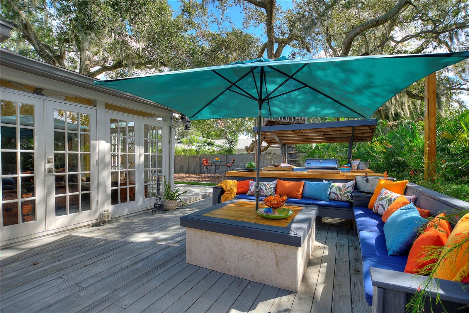 TIMBERLANE SHORES - Residential