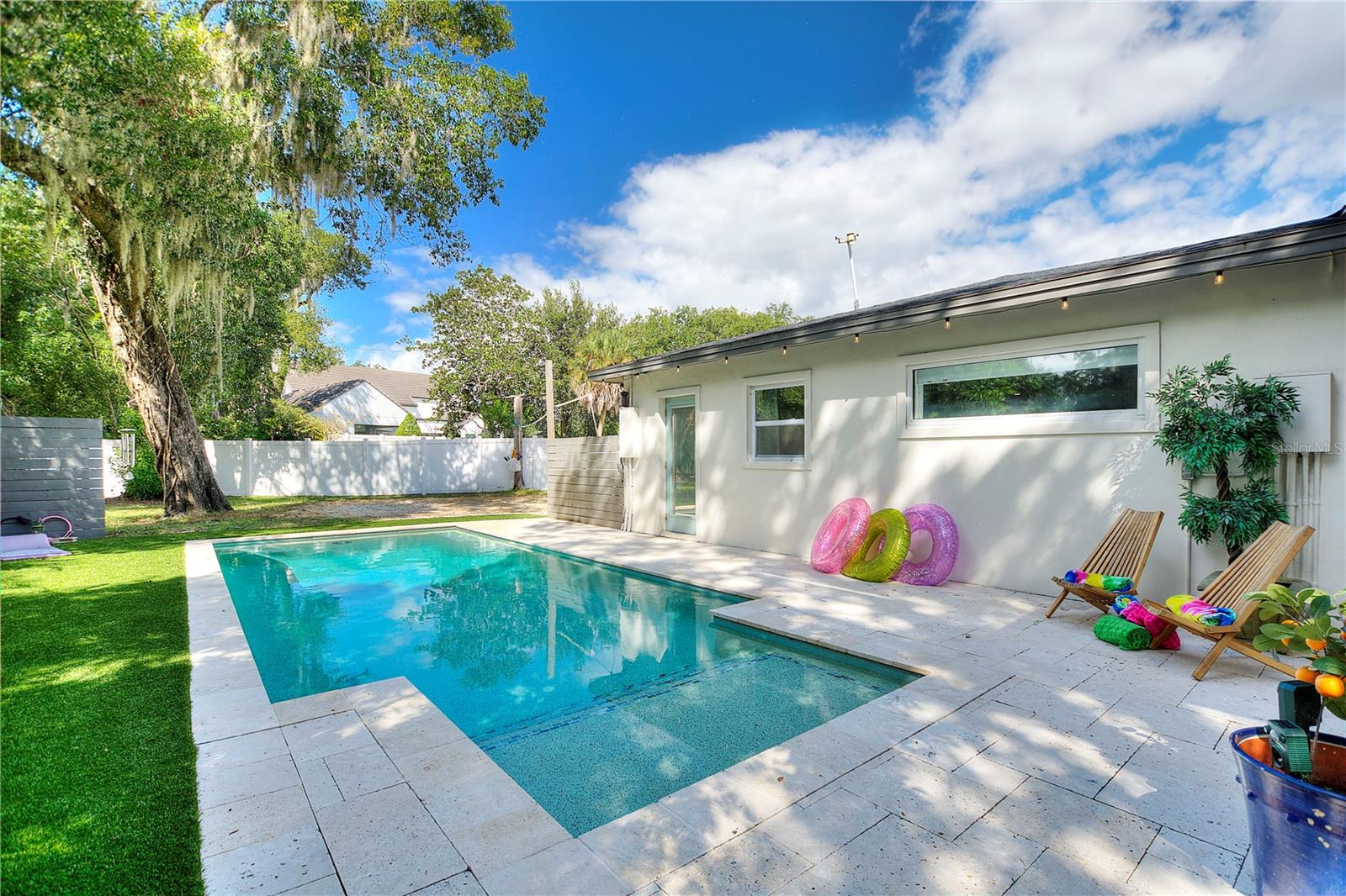 TIMBERLANE SHORES - Residential