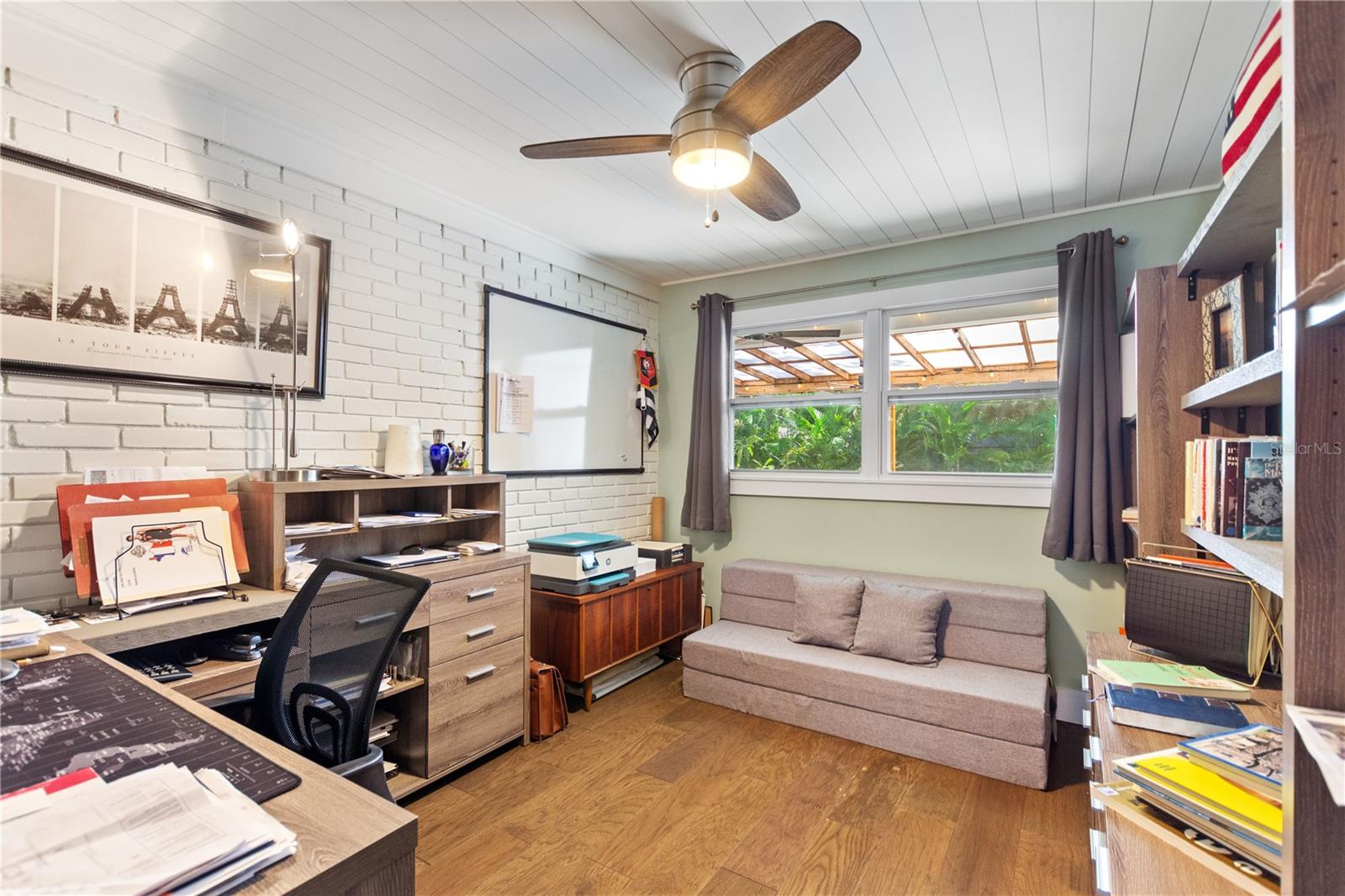 TIMBERLANE SHORES - Residential