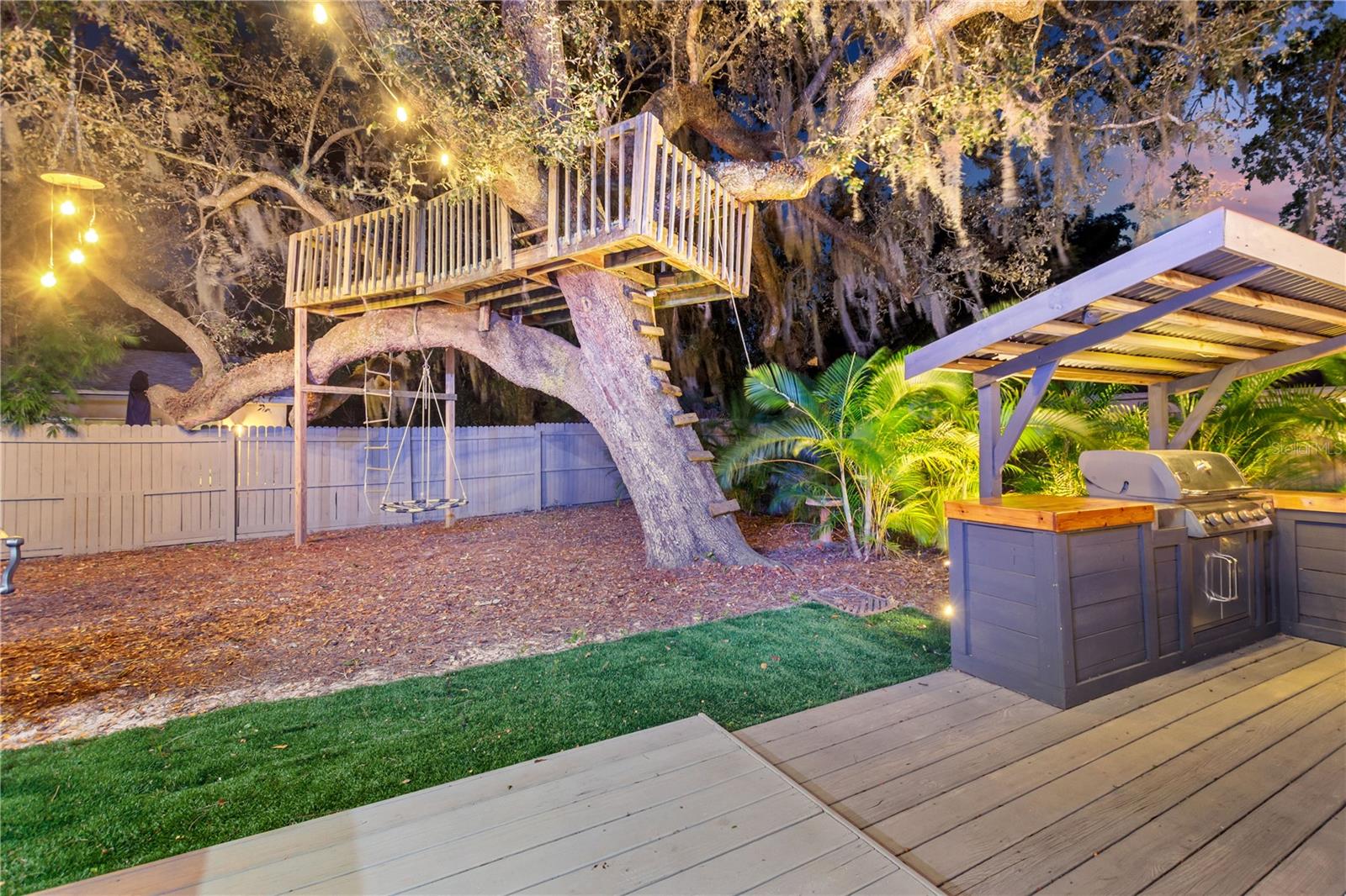 TIMBERLANE SHORES - Residential