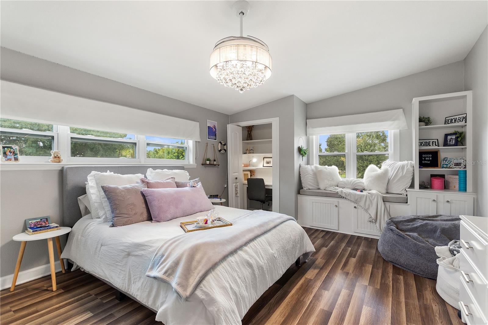 TIMBERLANE SHORES - Residential