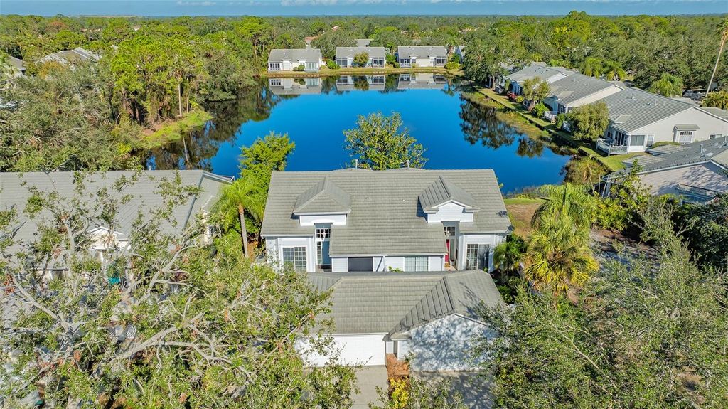 Photo of 7742 Whitebridge Glen, University Park, FL 34201 (MLS # A4668728)