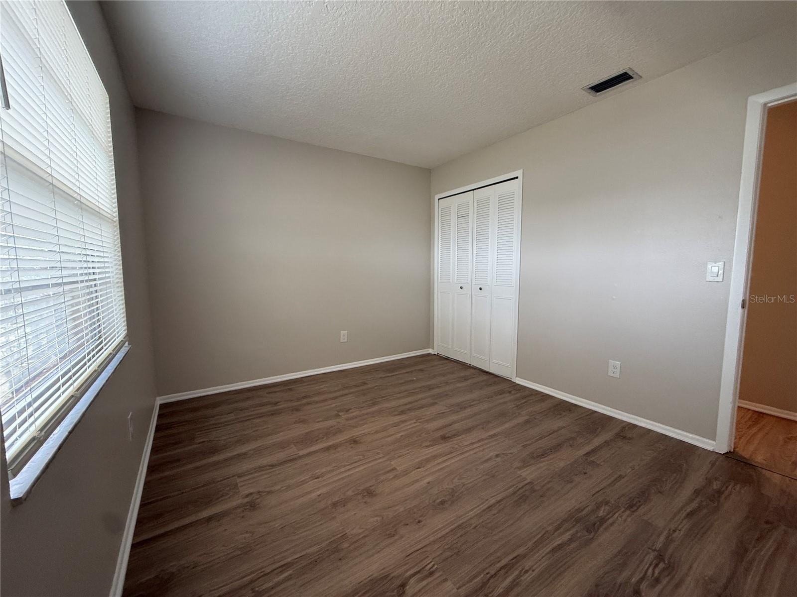 DELTONA LAKES UNIT 07 - Residential Lease