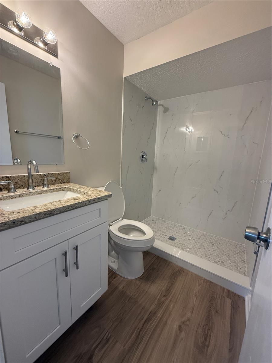 DELTONA LAKES UNIT 07 - Residential Lease