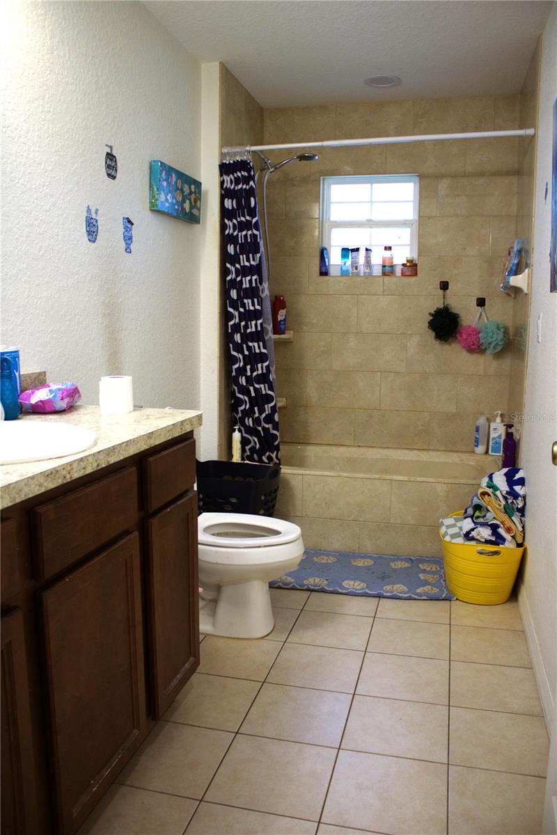 DUNNELLON OAKS - Residential