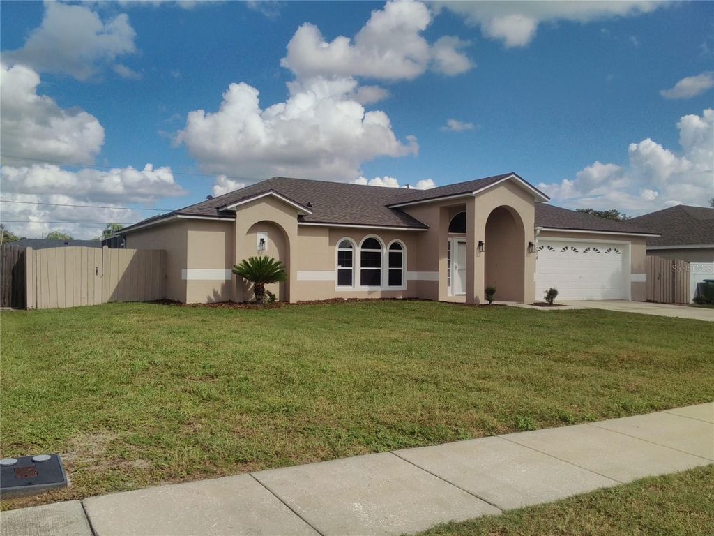 Photo of 1074 Wilmington Drive, Deltona, FL 32725 (MLS # V4945602)