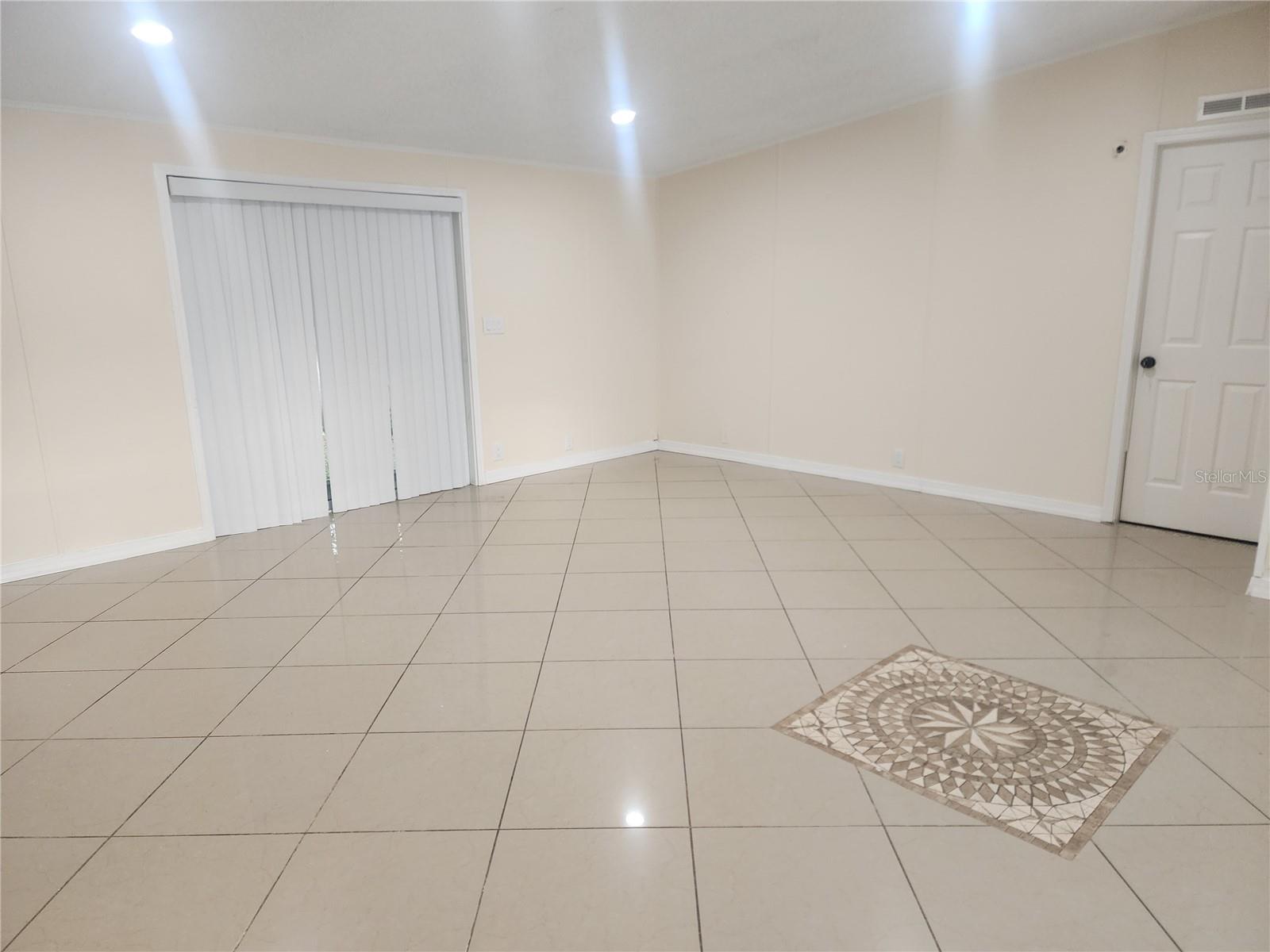 SIDNEY HIGHLANDS - Residential