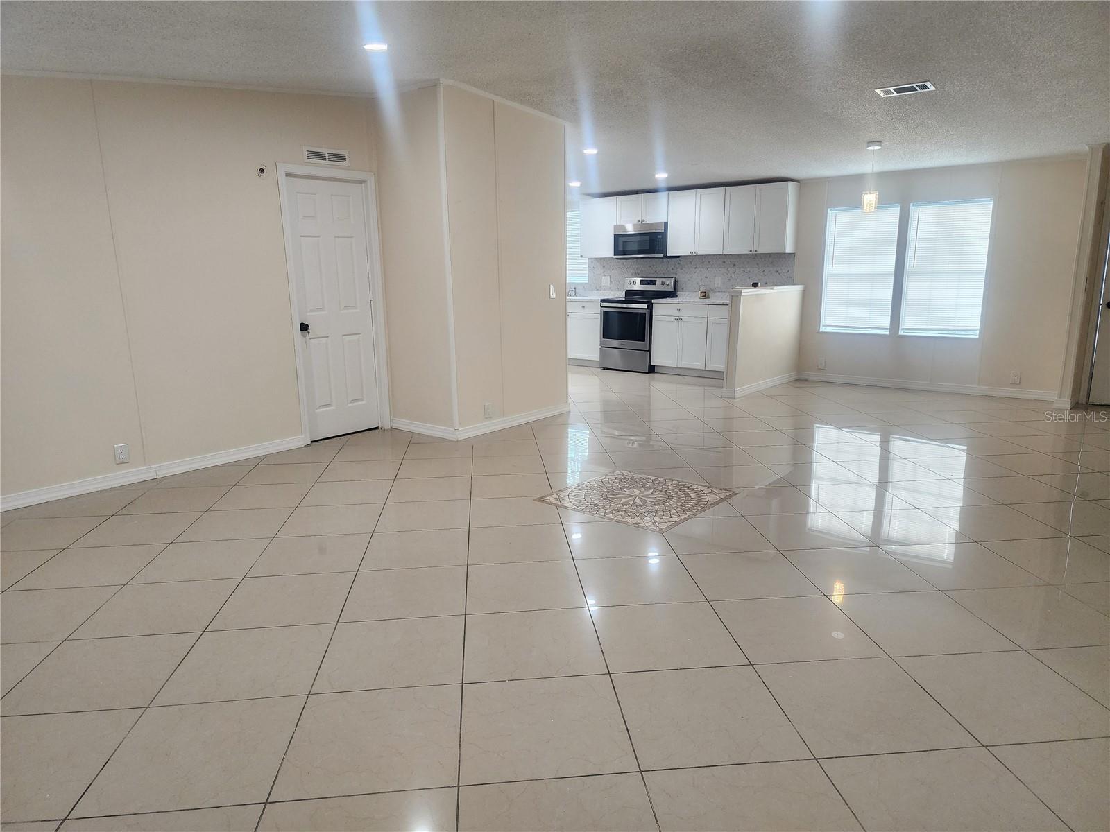 SIDNEY HIGHLANDS - Residential