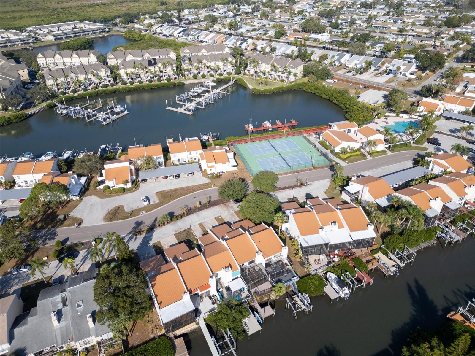 SPINNAKER COVE PH I SEC C BLD - Residential