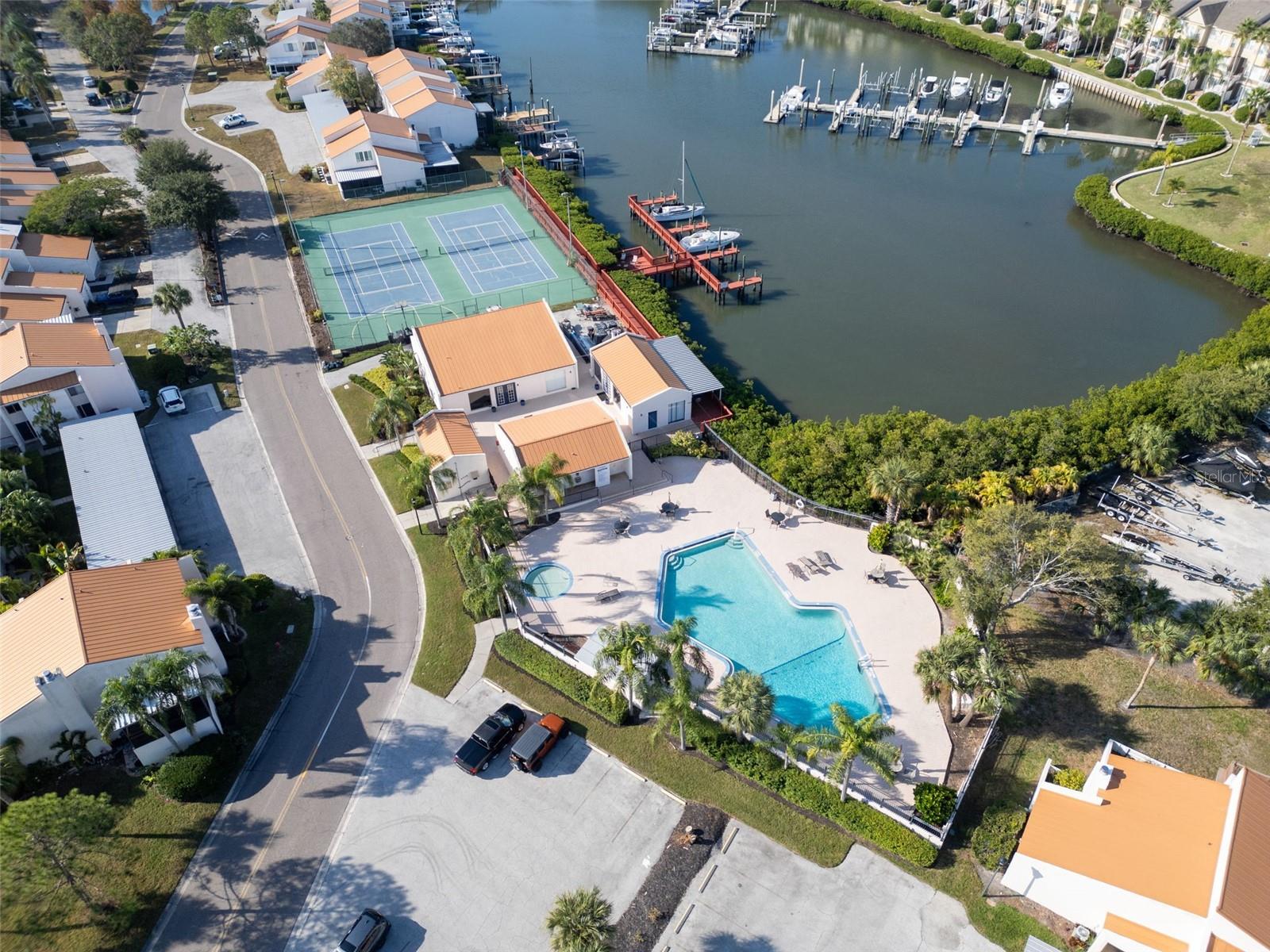 SPINNAKER COVE PH I SEC C BLD - Residential