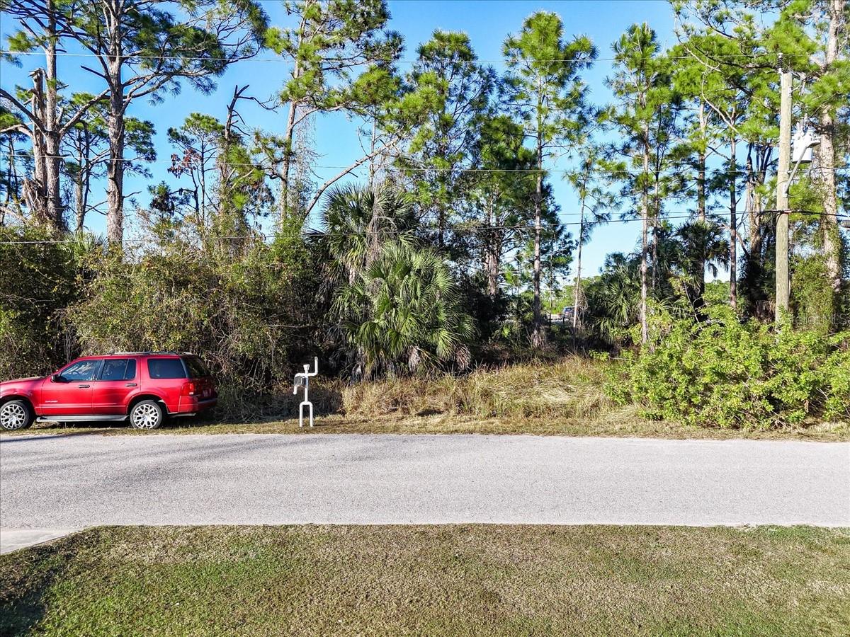 PORT CHARLOTTE SUB 27 - Land