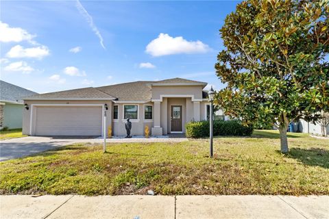 A home in AUBURNDALE