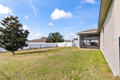 A home in AUBURNDALE