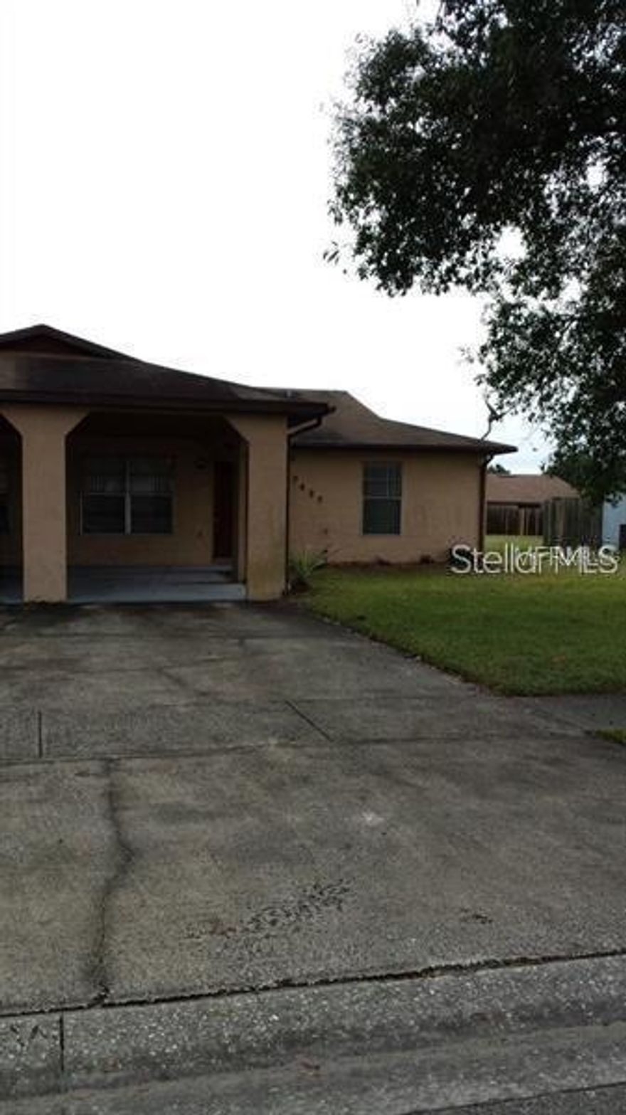 Beautiful 2 bedroom 2 bathroom property. Available now.  All Tile throughout property,  One Car Carport. Private Fenced in back yard with Patio. Lawn Care Included. Move in Ready!
Annual Lease. Monthly Rent $1525.00, Security Deposit $1725.00. 
Monthly Pet fee of $30.00 Month each pet. No Cats. 
No Washer & Dryer.