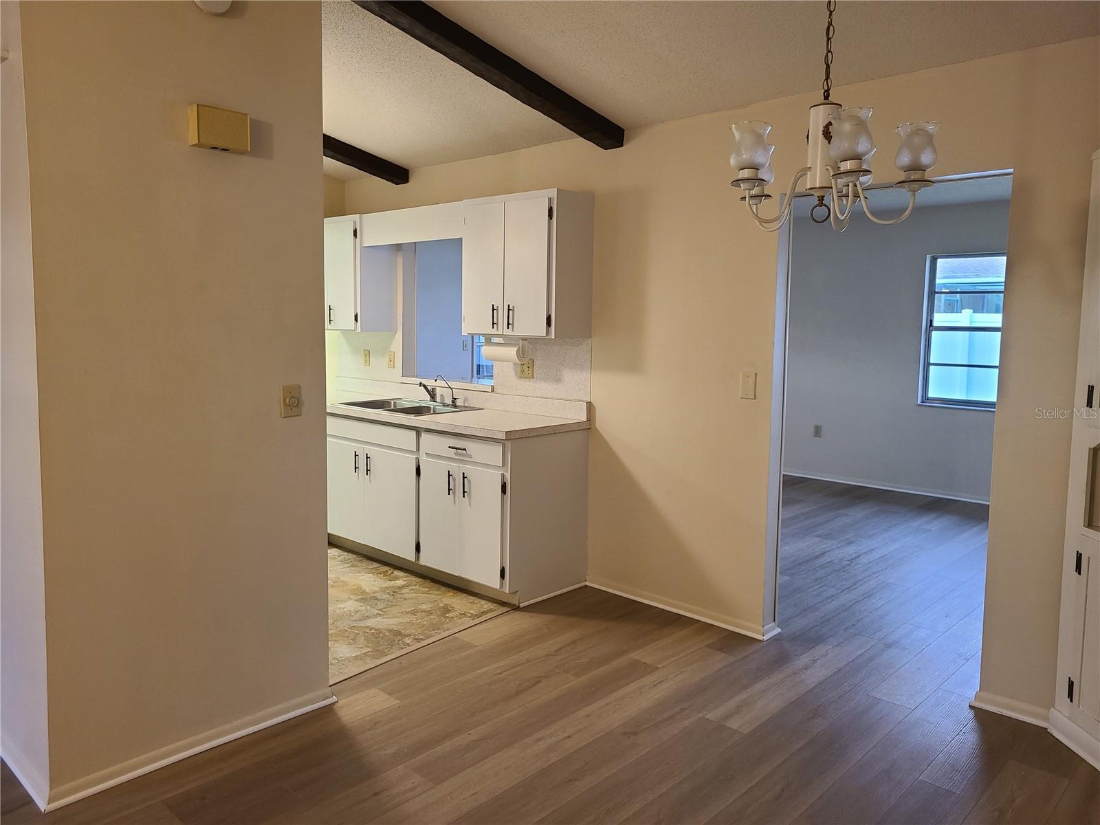 SOUTH VENICE UNIT 61 - Residential