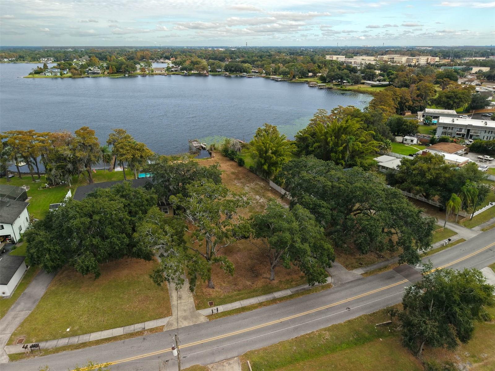 FLORIDA SHORES - Land