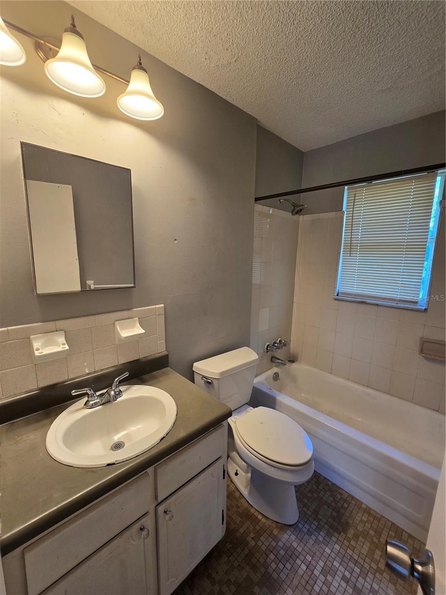 PINE CREST ADD HOLLY HILL - Residential Income