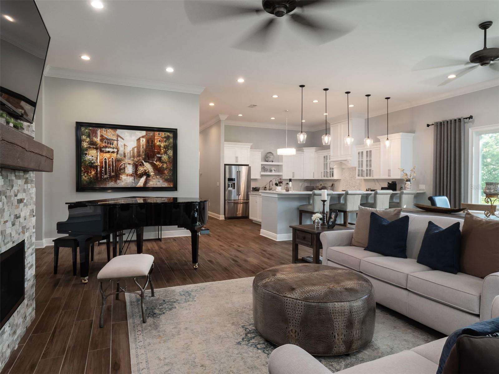 GOLDEN OCALA - Residential