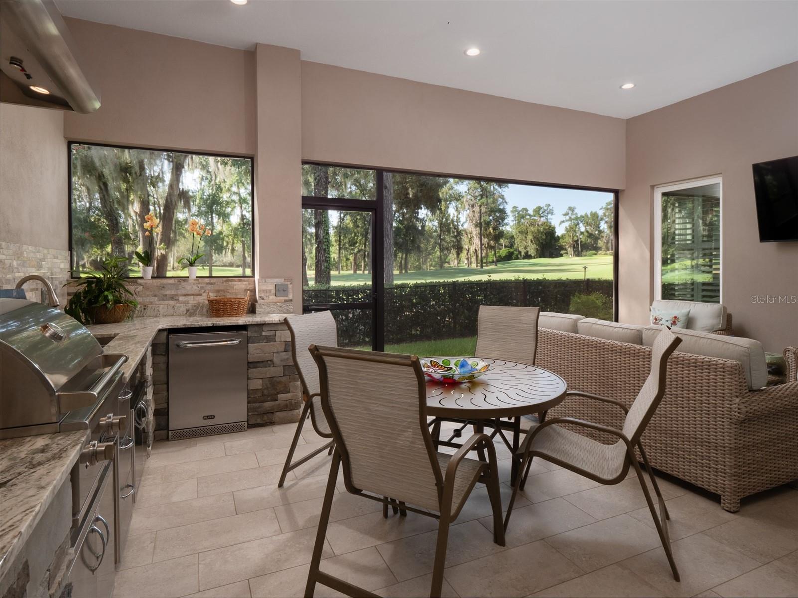 GOLDEN OCALA - Residential