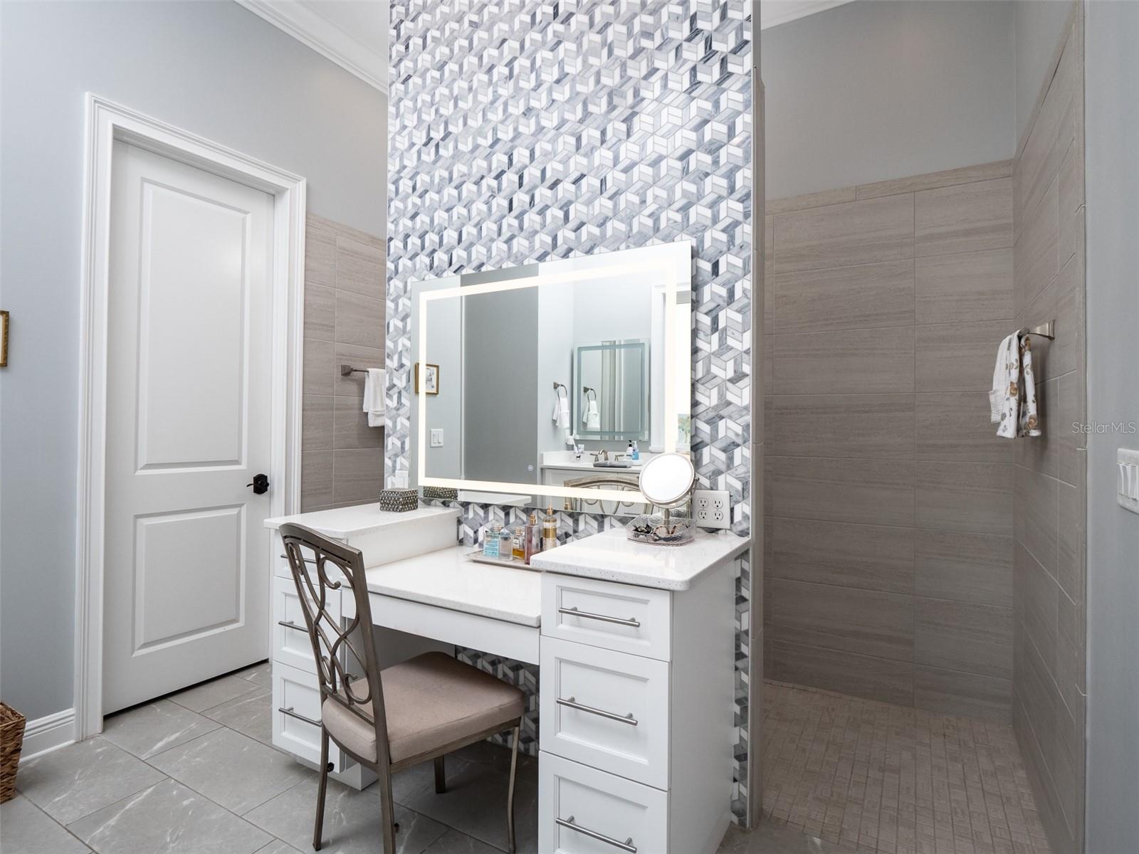 GOLDEN OCALA - Residential