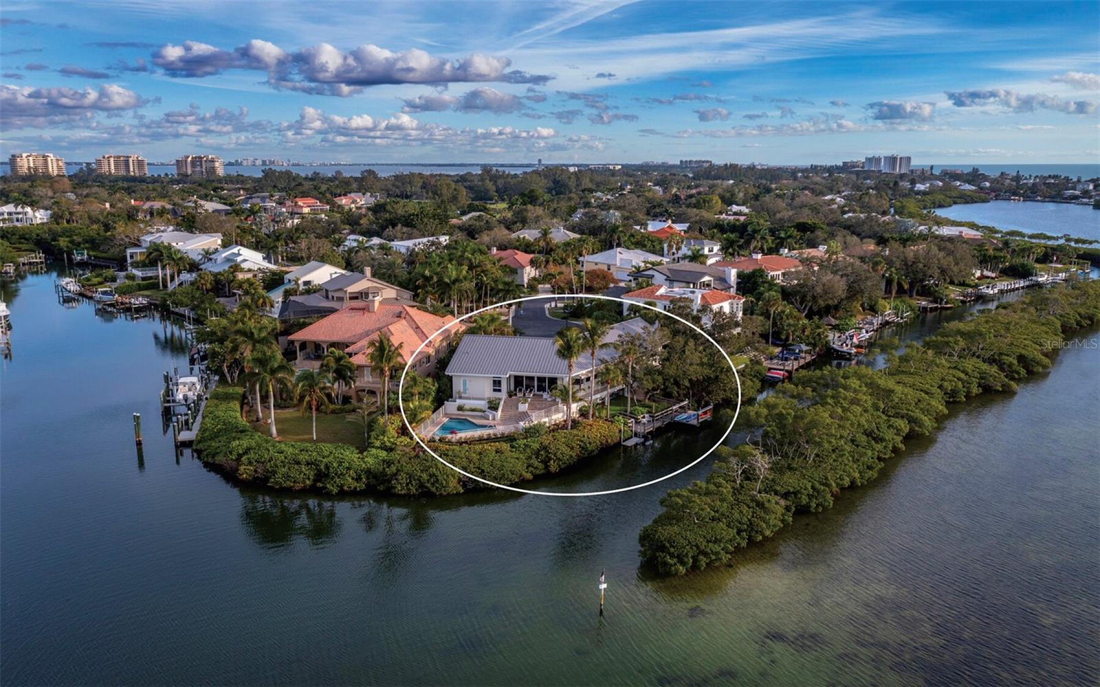 BAY ISLES - Residential