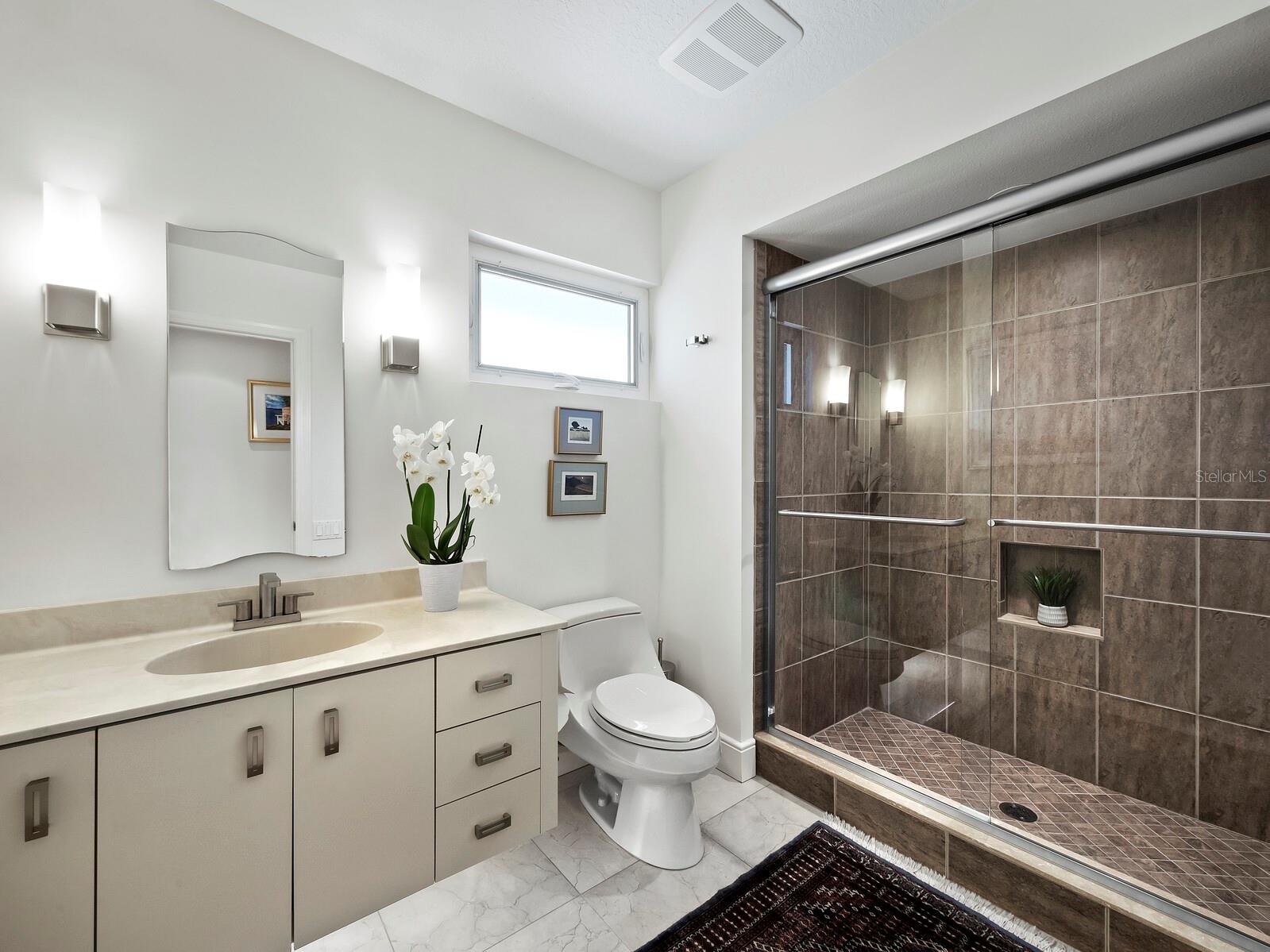 BAY ISLES - Residential