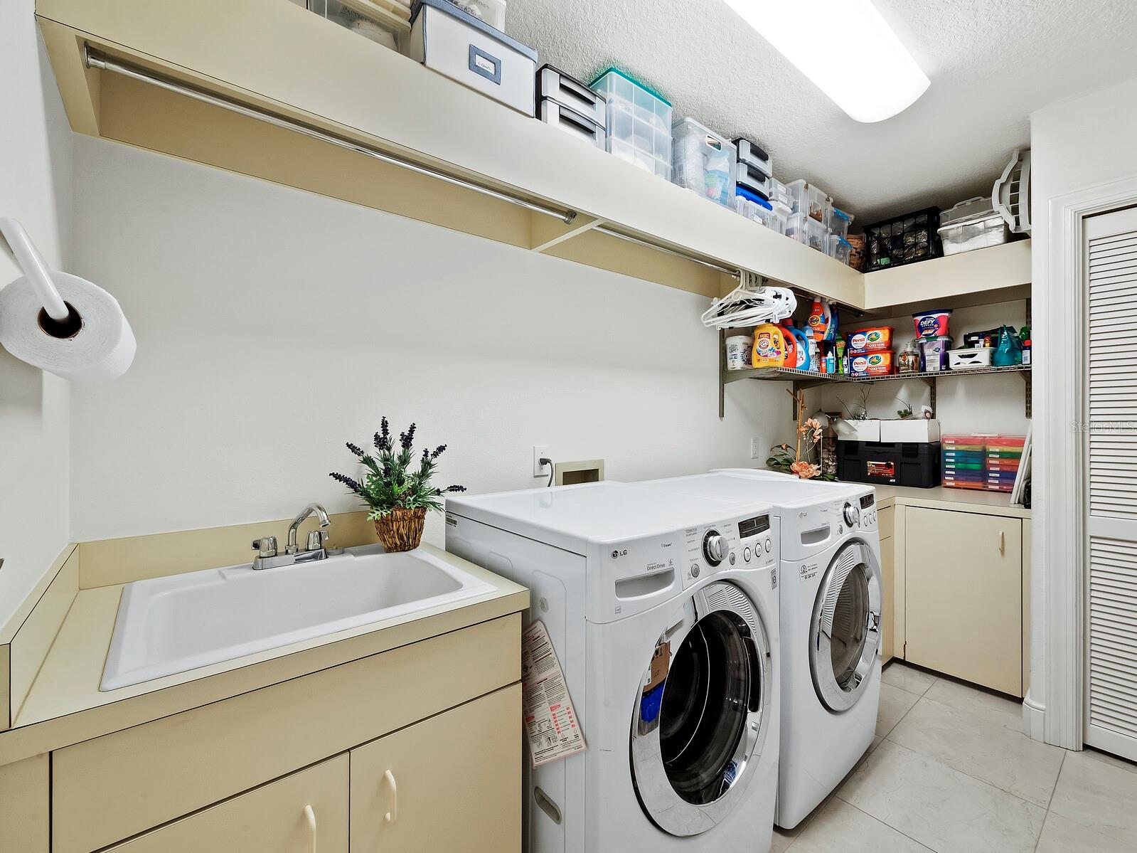 BAY ISLES - Residential