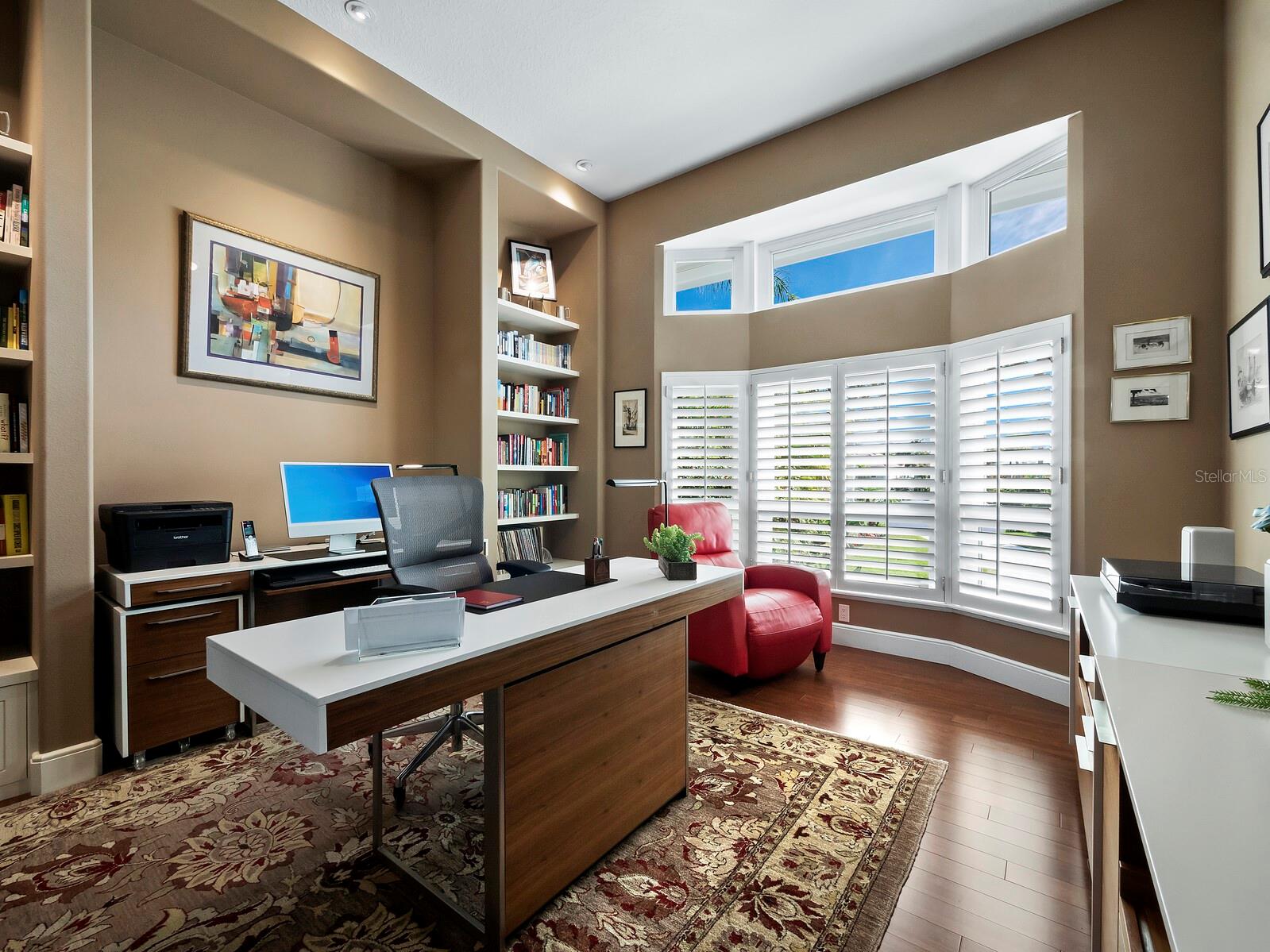 BAY ISLES - Residential