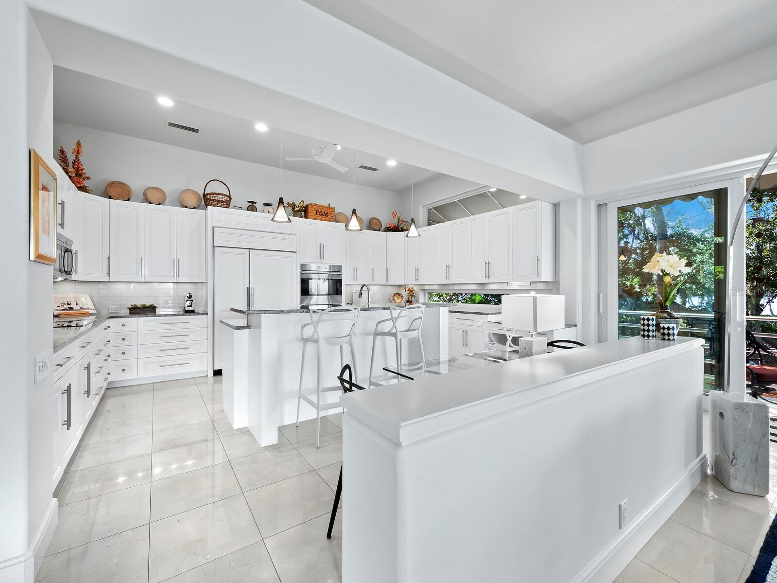 BAY ISLES - Residential