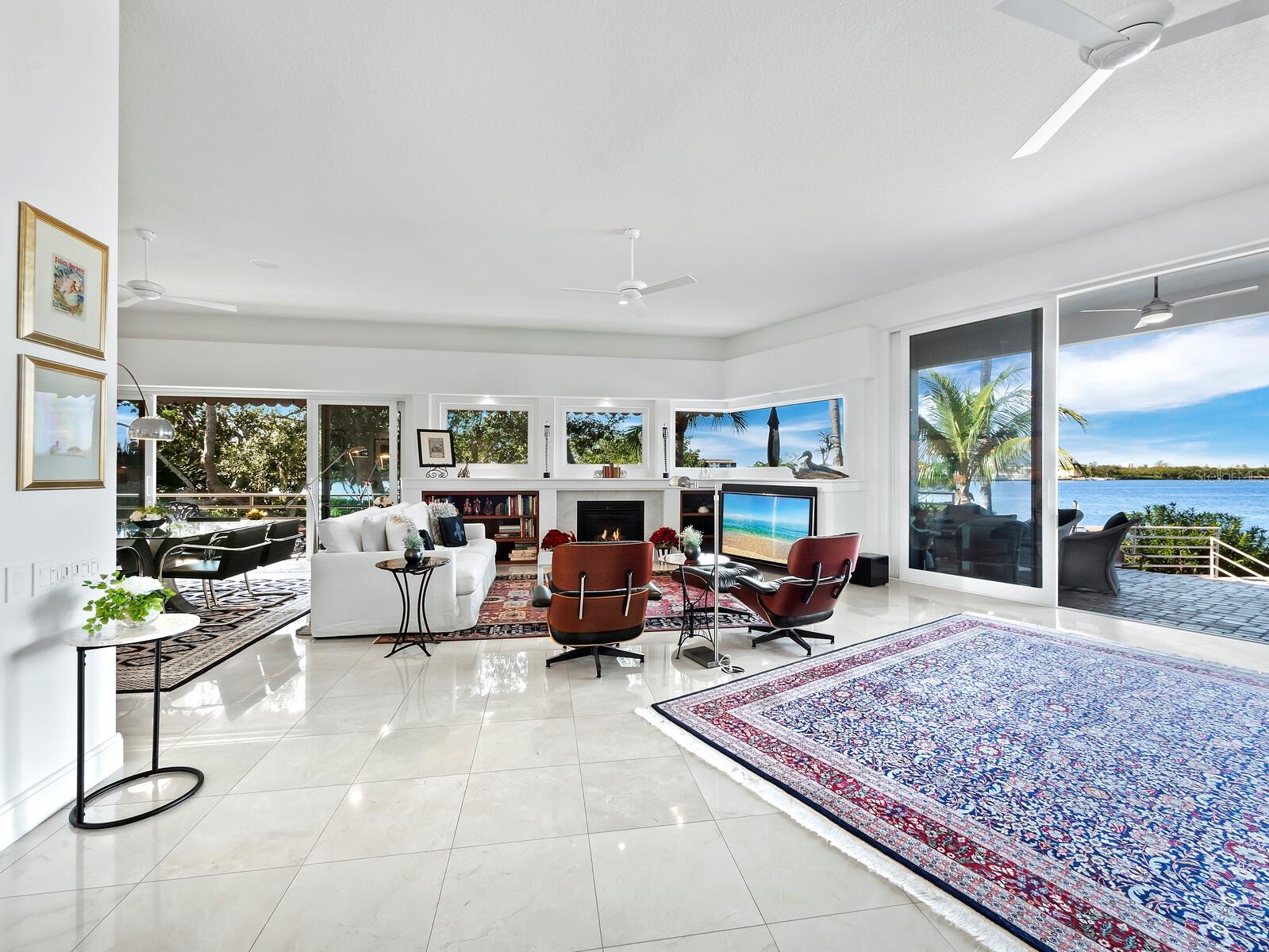 BAY ISLES - Residential