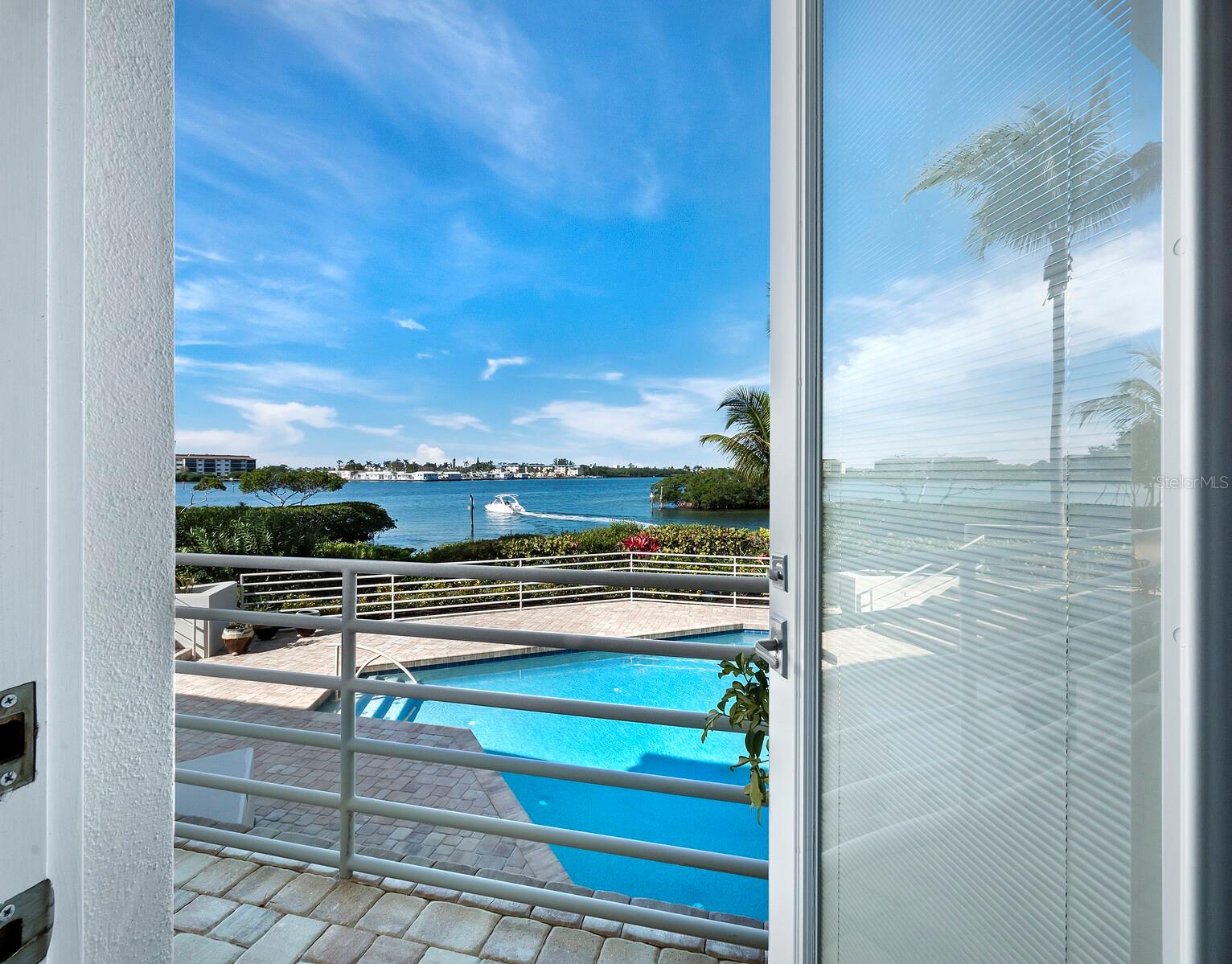 BAY ISLES - Residential