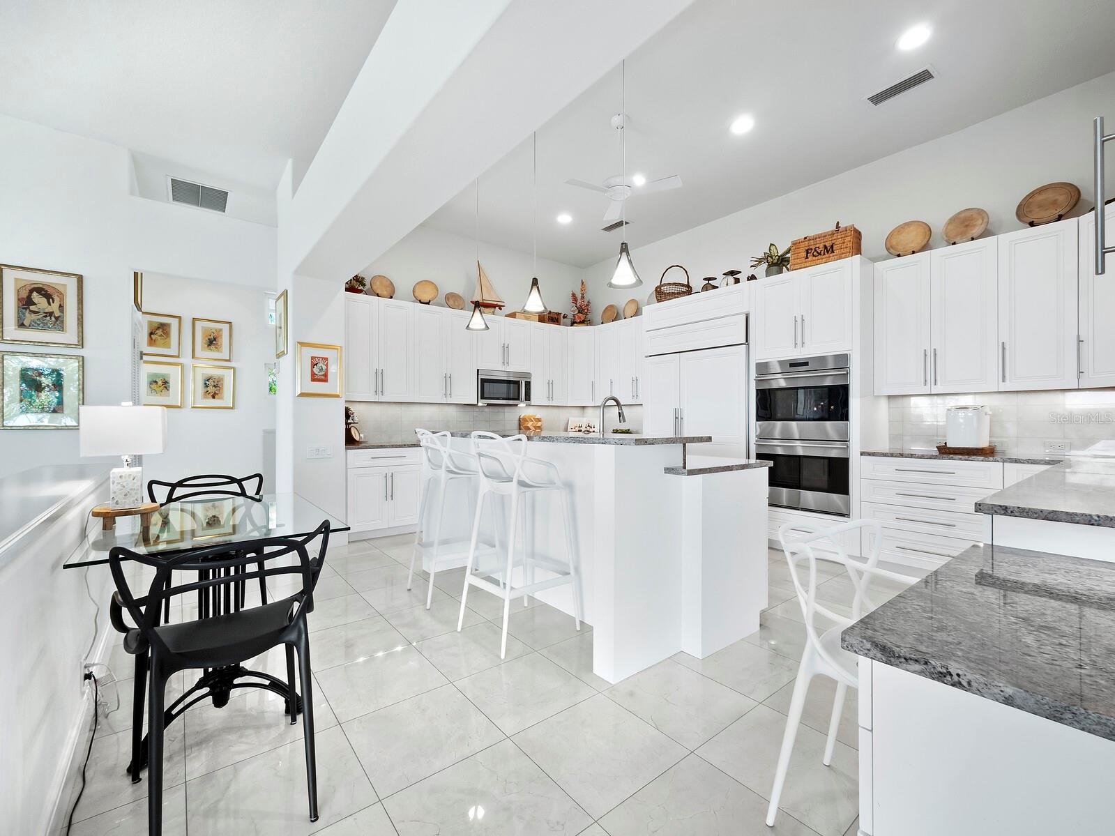 BAY ISLES - Residential