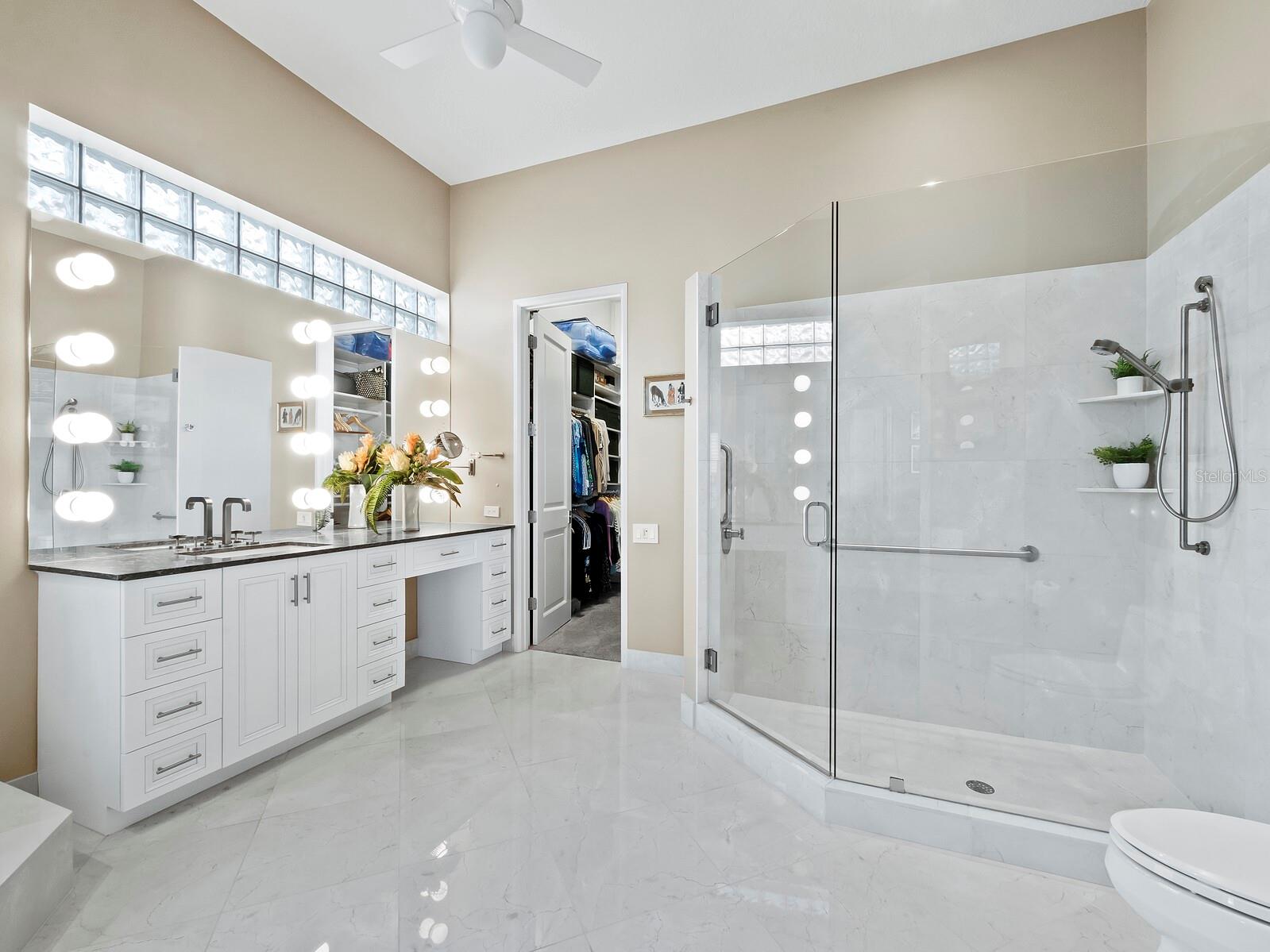 BAY ISLES - Residential