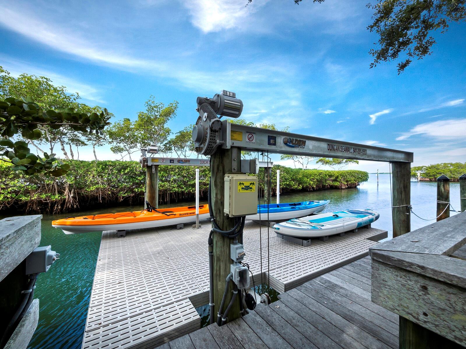 BAY ISLES - Residential