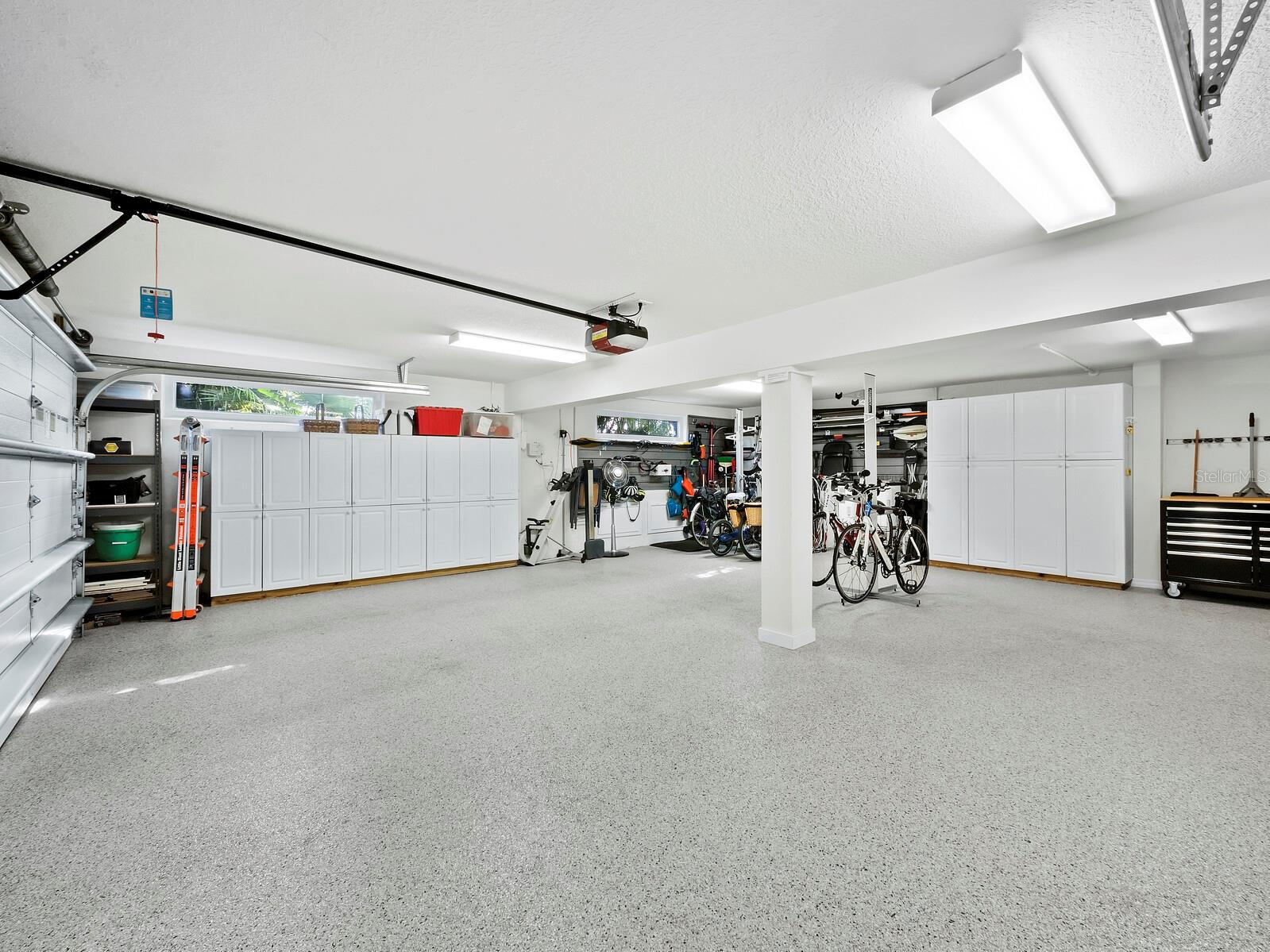 BAY ISLES - Residential