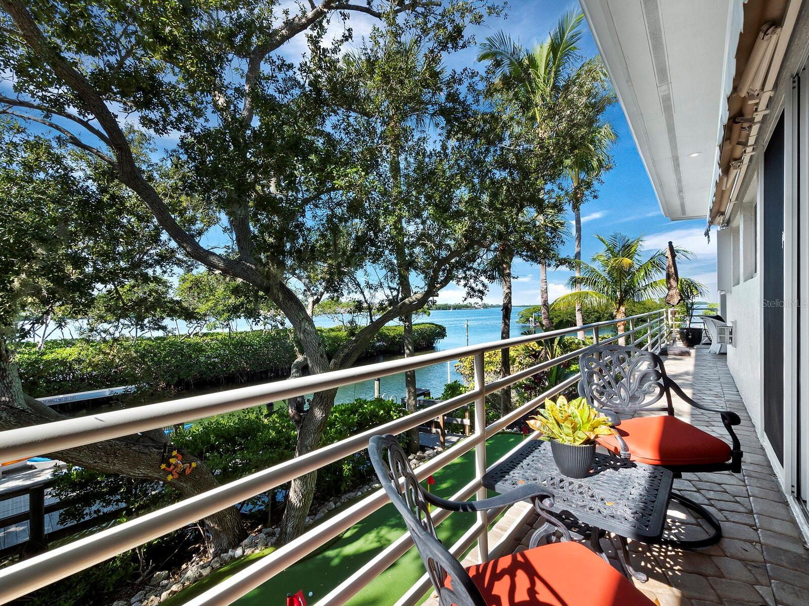 BAY ISLES - Residential