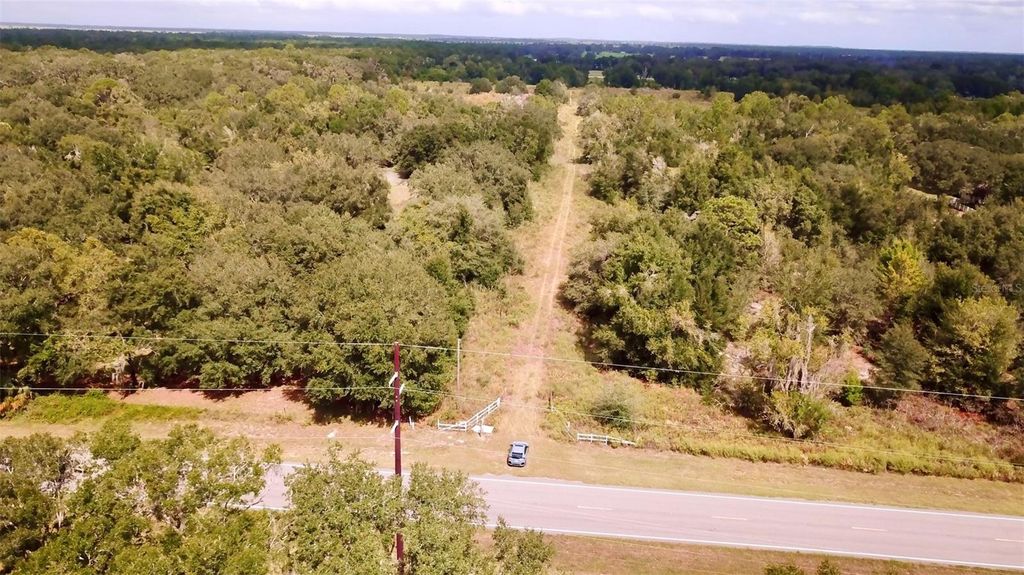 Photo of 14385 SW Highway 484, Dunnellon, FL 34432 (MLS # W7879625)