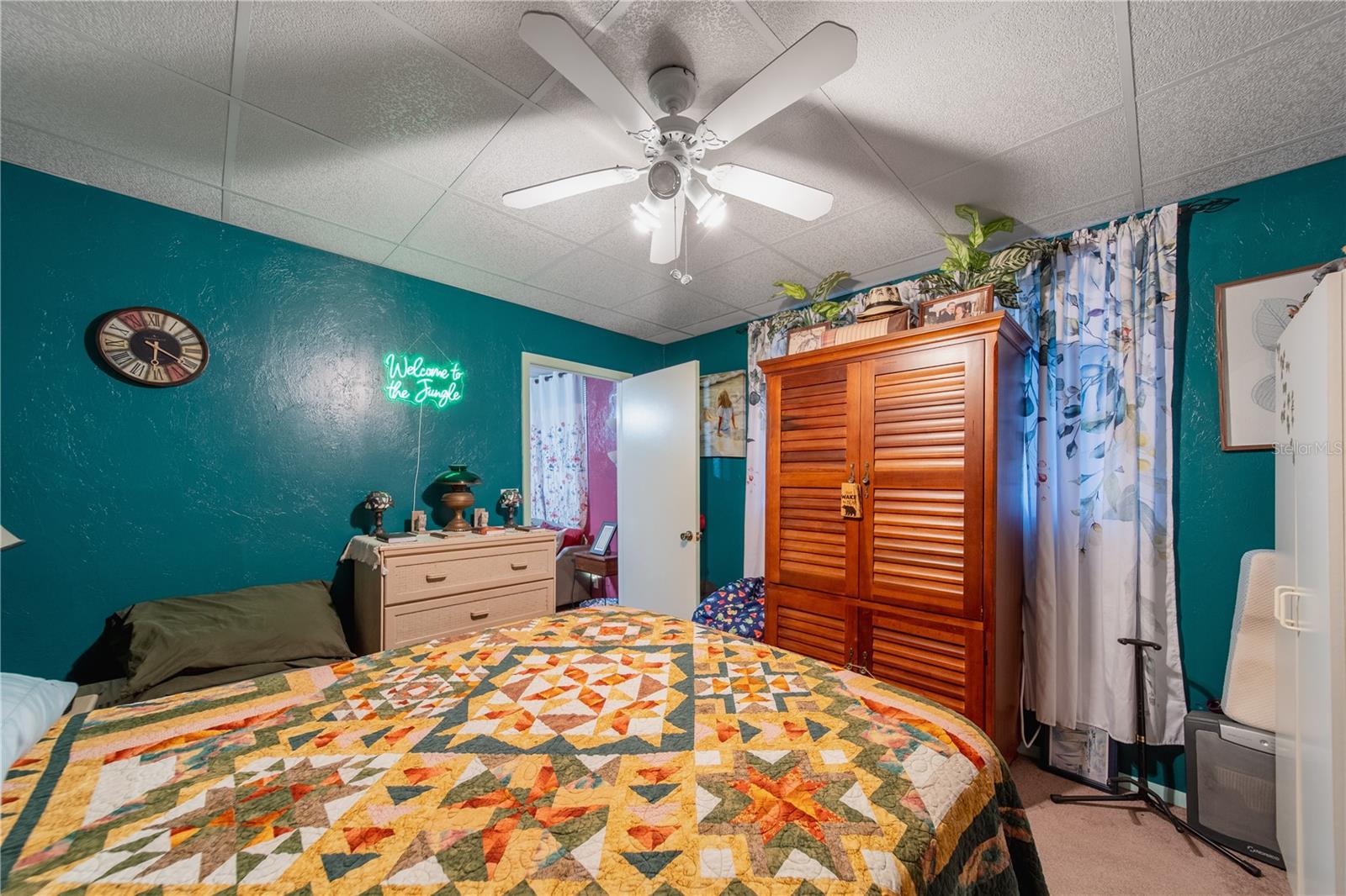 LAKE SIDE ESTATES - Residential