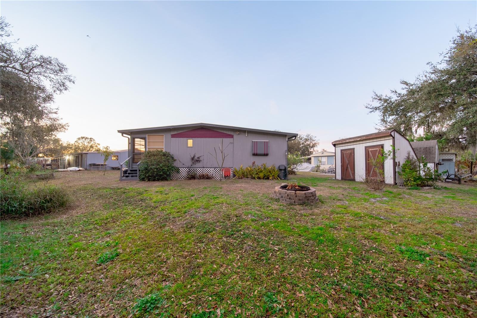 LAKE SIDE ESTATES - Residential