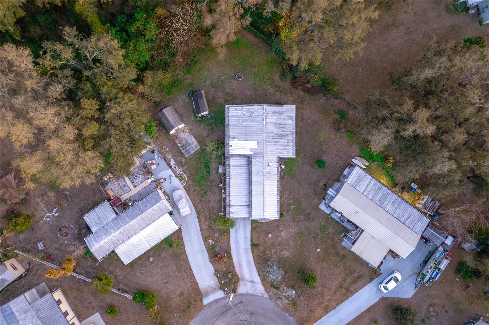 LAKE SIDE ESTATES - Residential