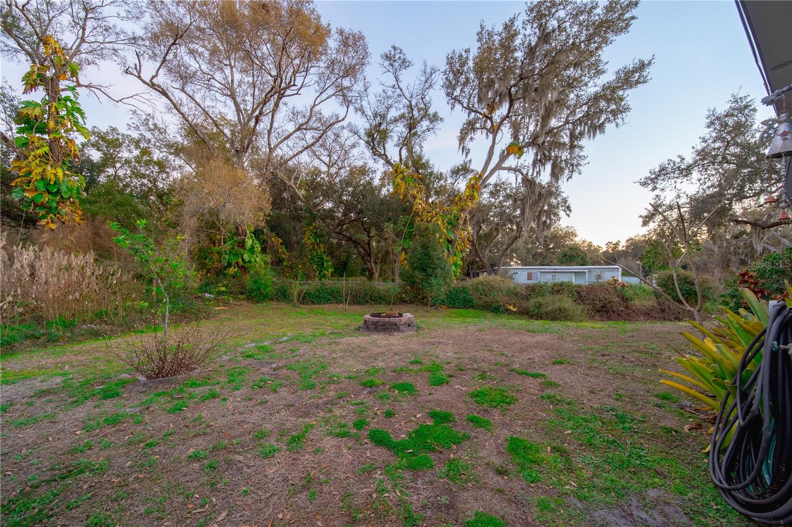 LAKE SIDE ESTATES - Residential