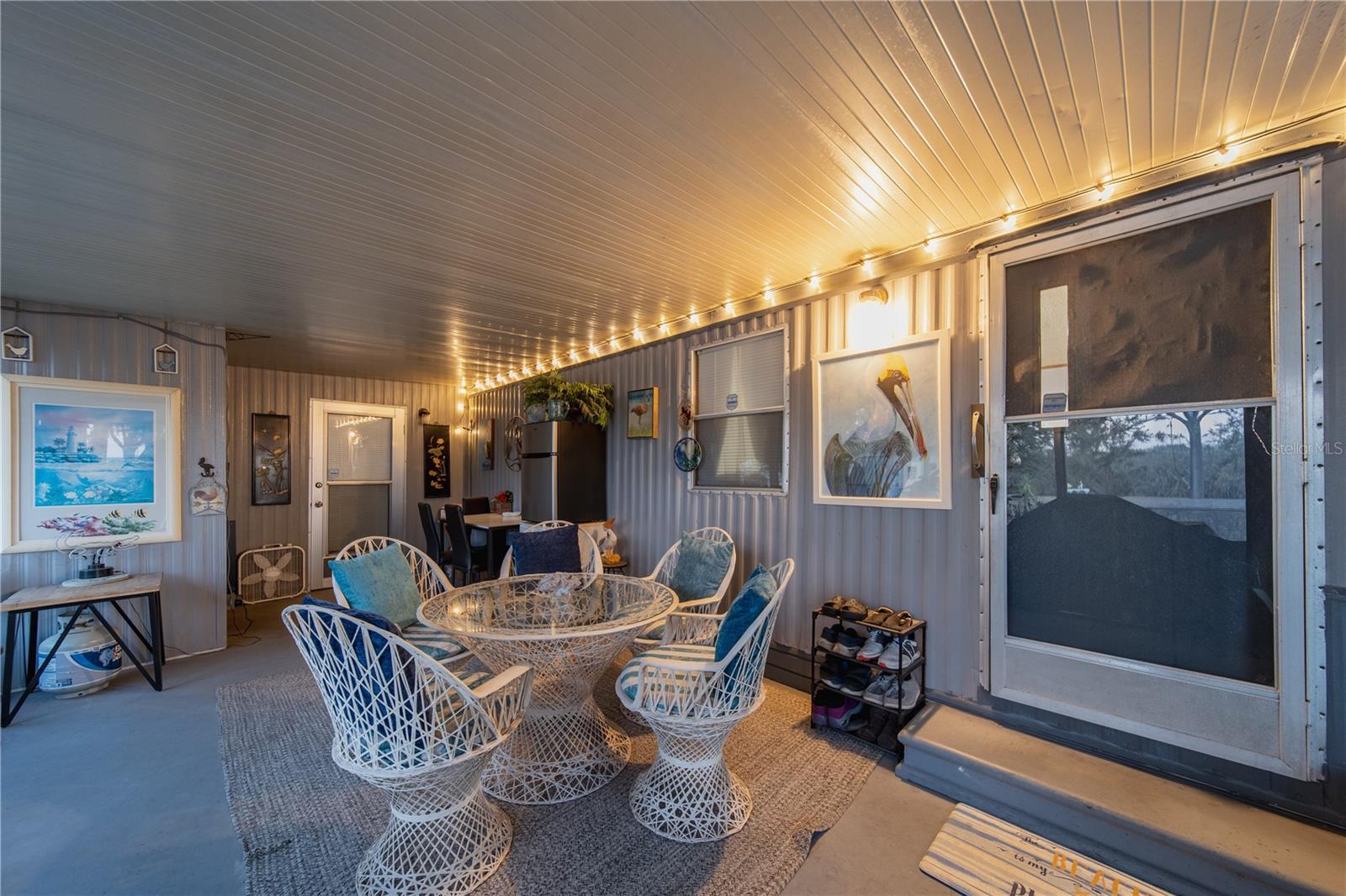 LAKE SIDE ESTATES - Residential