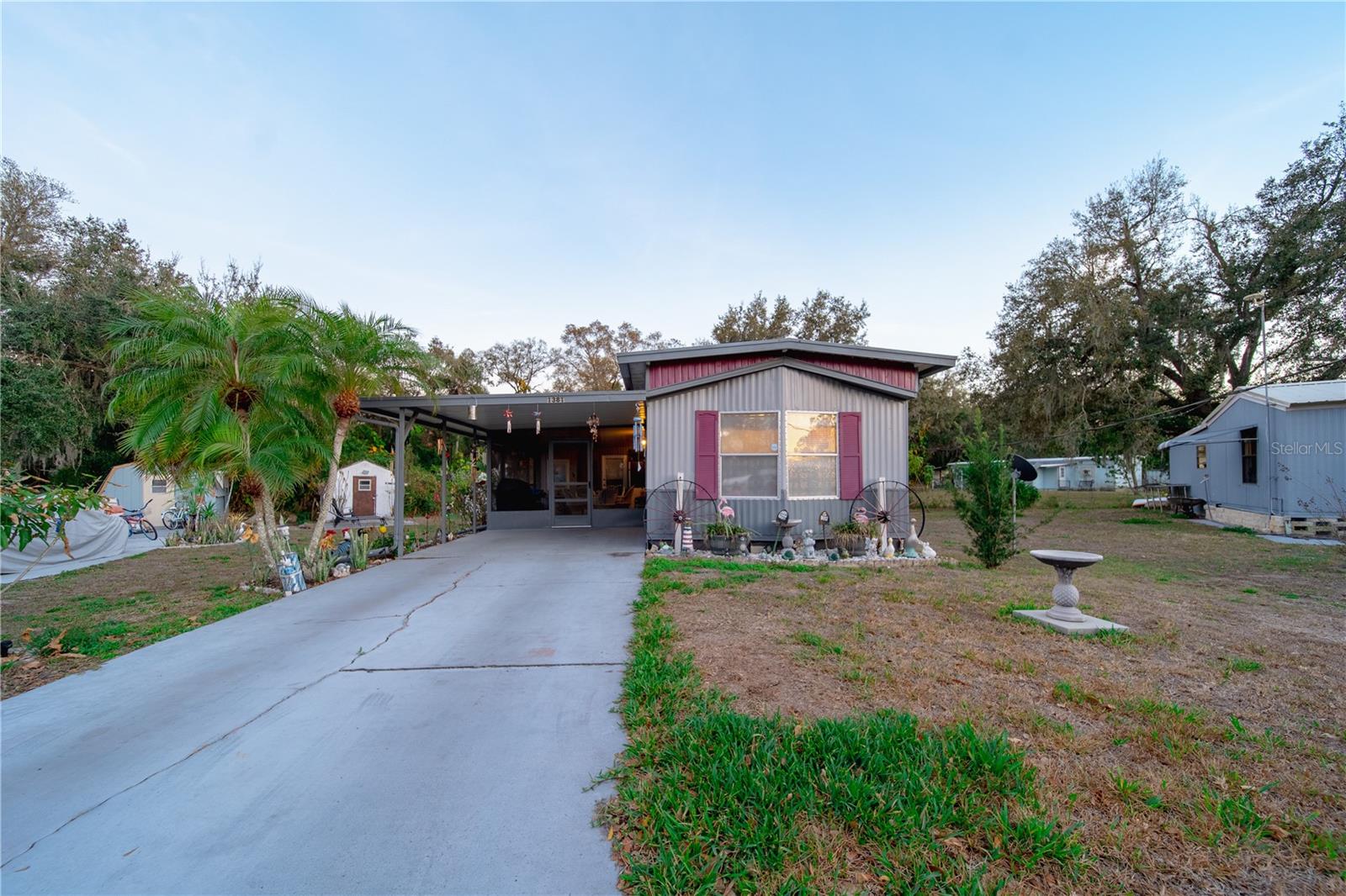 LAKE SIDE ESTATES - Residential