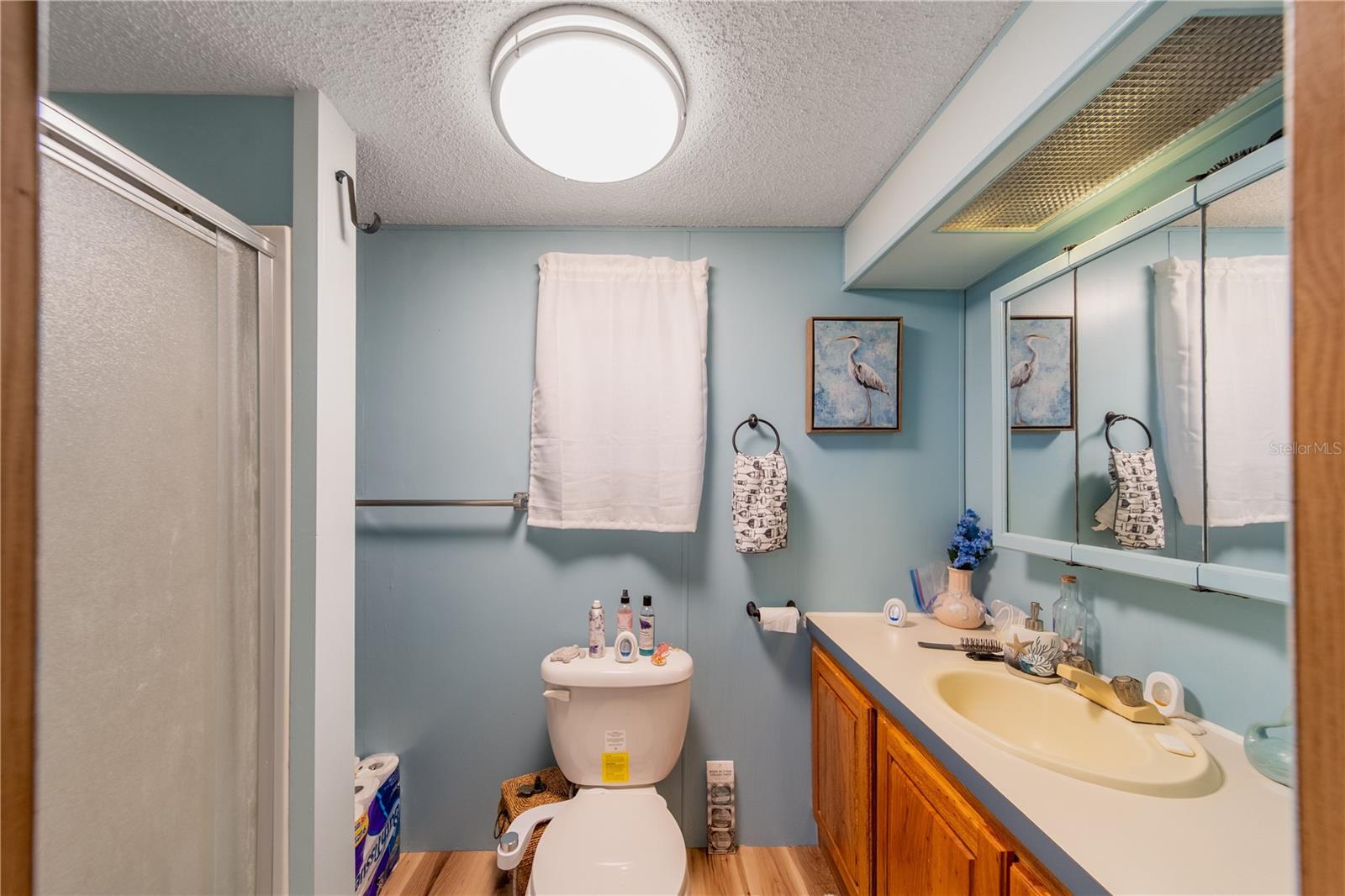 LAKE SIDE ESTATES - Residential